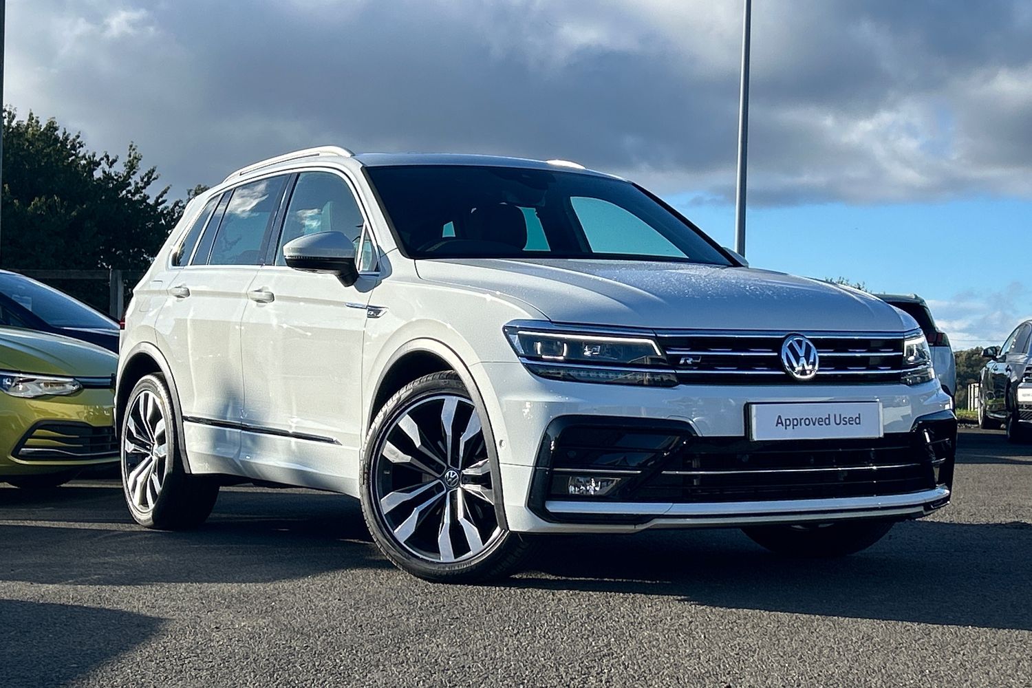 Main listing image - Volkswagen Tiguan