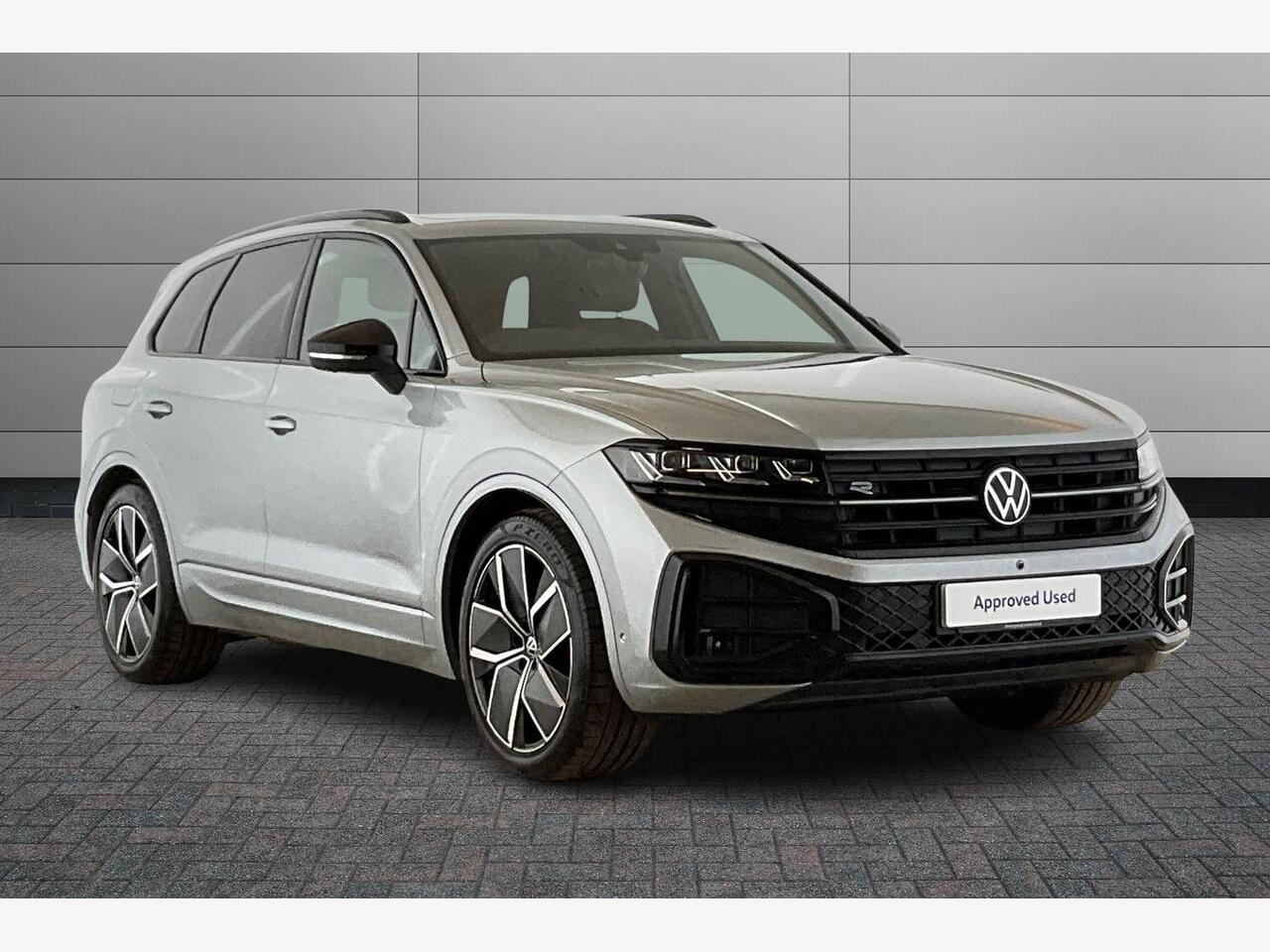 Main listing image - Volkswagen Touareg