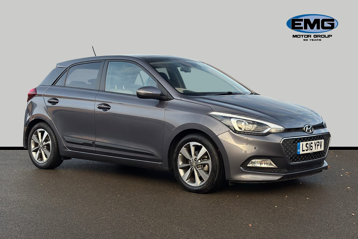 Main listing image - Hyundai i20