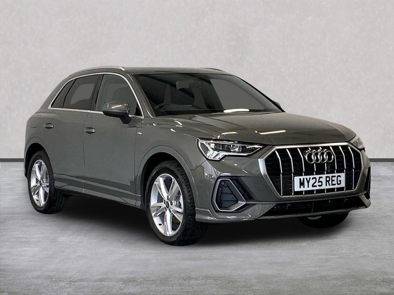 Main listing image - Audi Q3