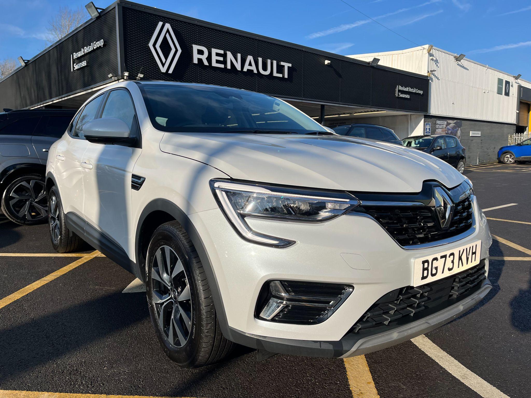 Main listing image - Renault Arkana