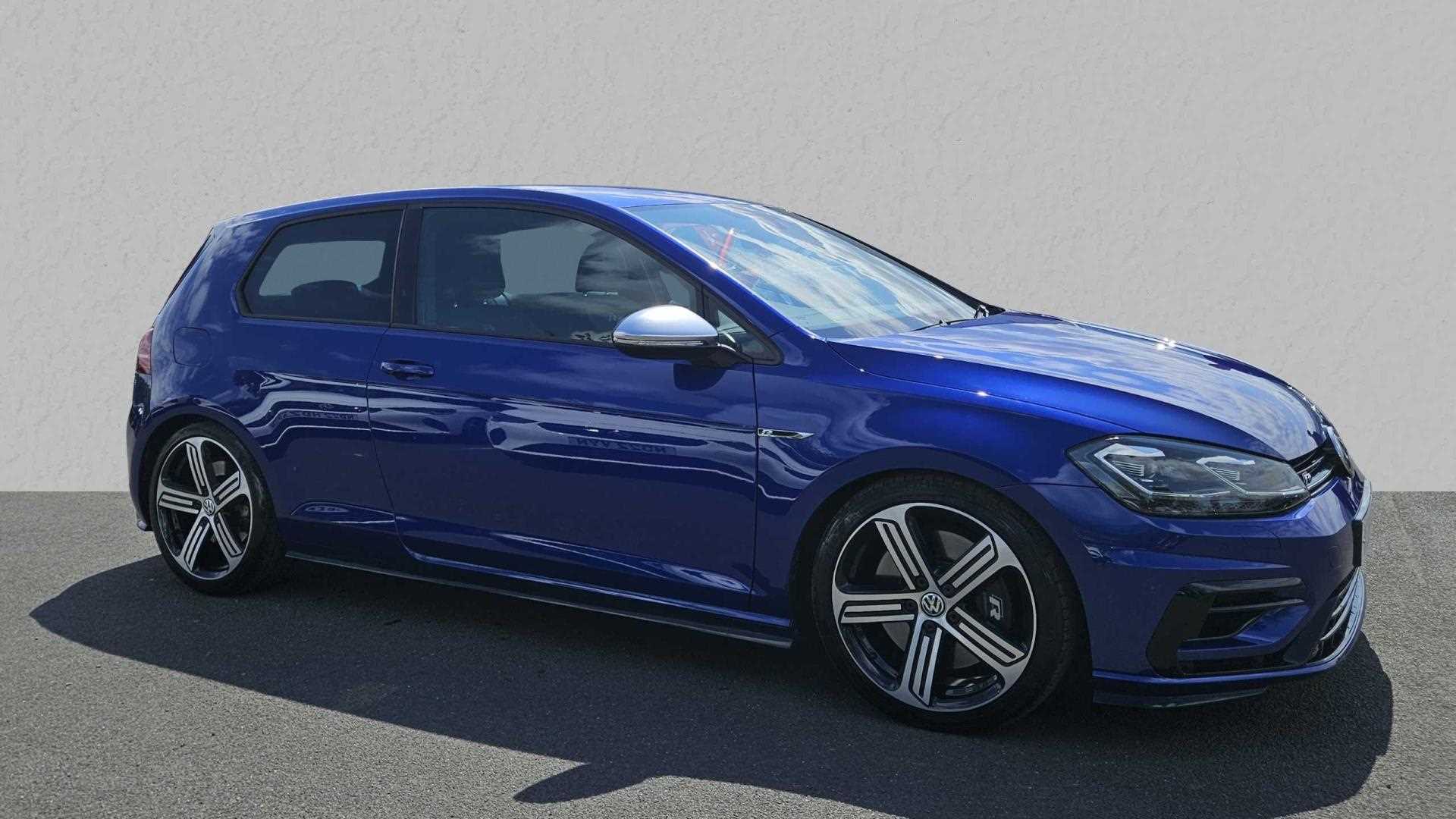 Main listing image - Volkswagen Golf R
