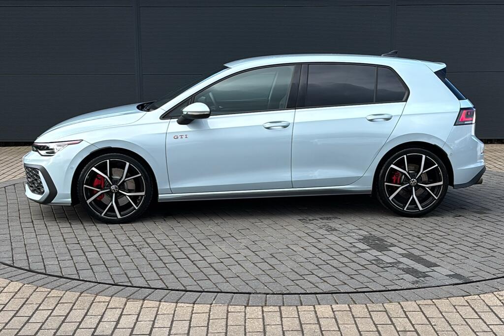 Main listing image - Volkswagen Golf GTI