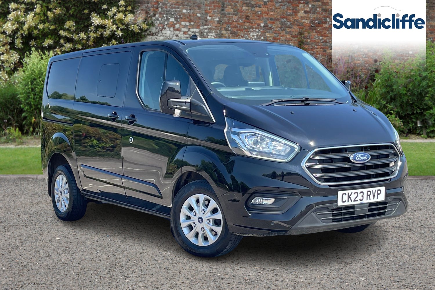 Main listing image - Ford Transit Custom