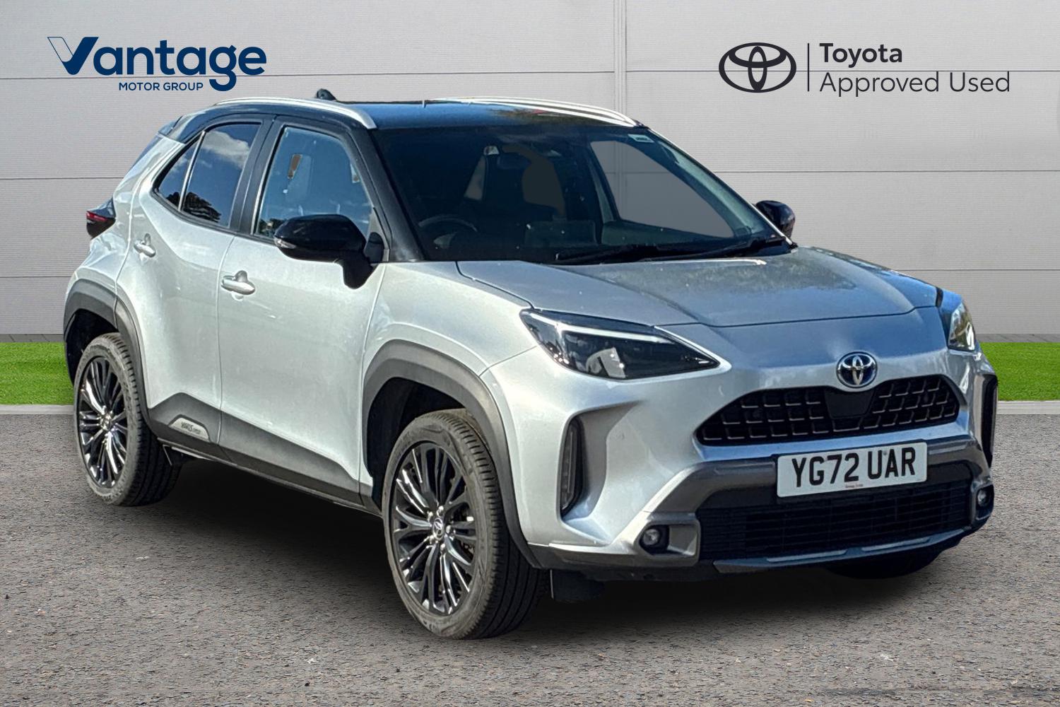 Main listing image - Toyota Yaris Cross
