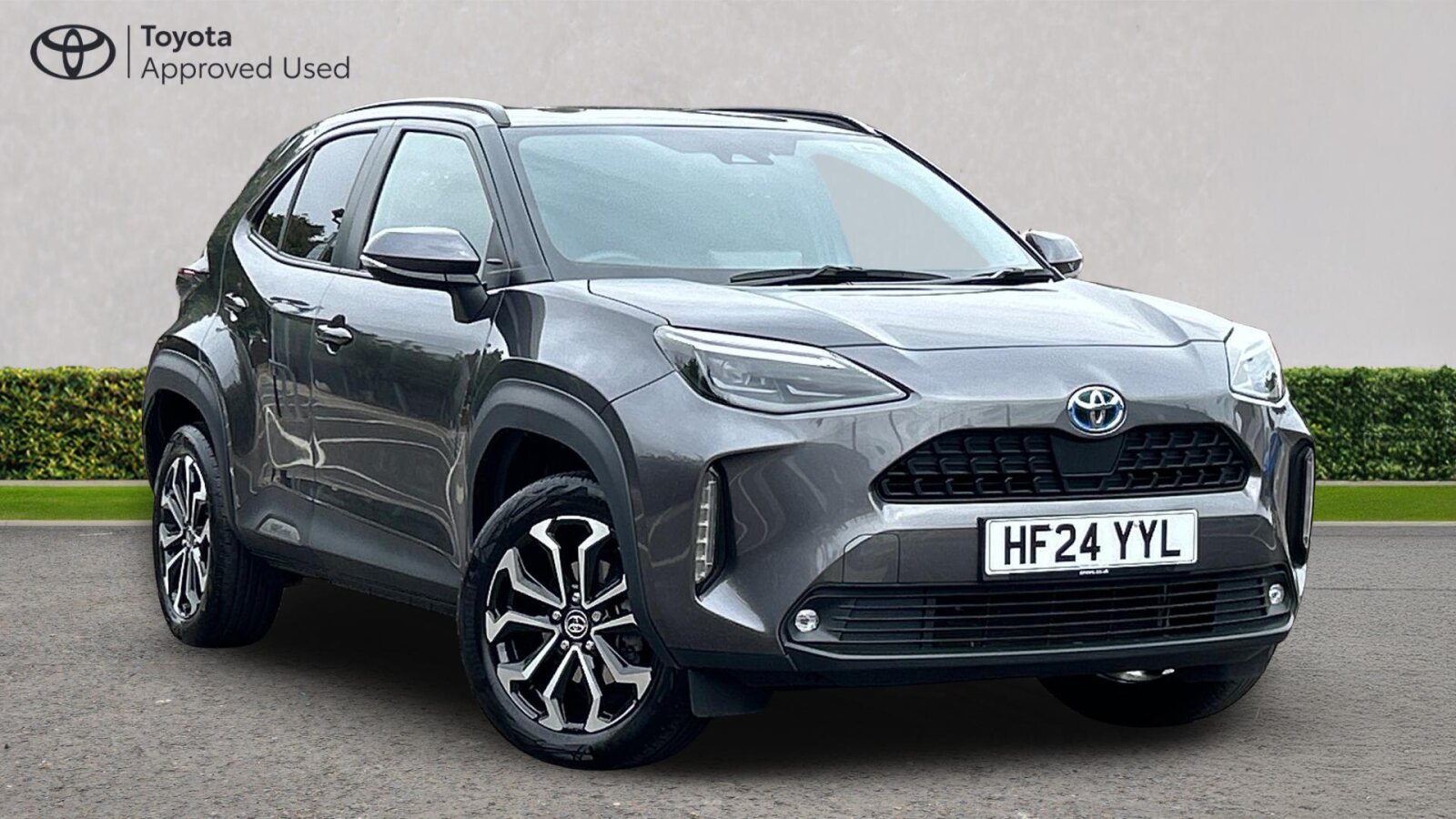 Main listing image - Toyota Yaris Cross