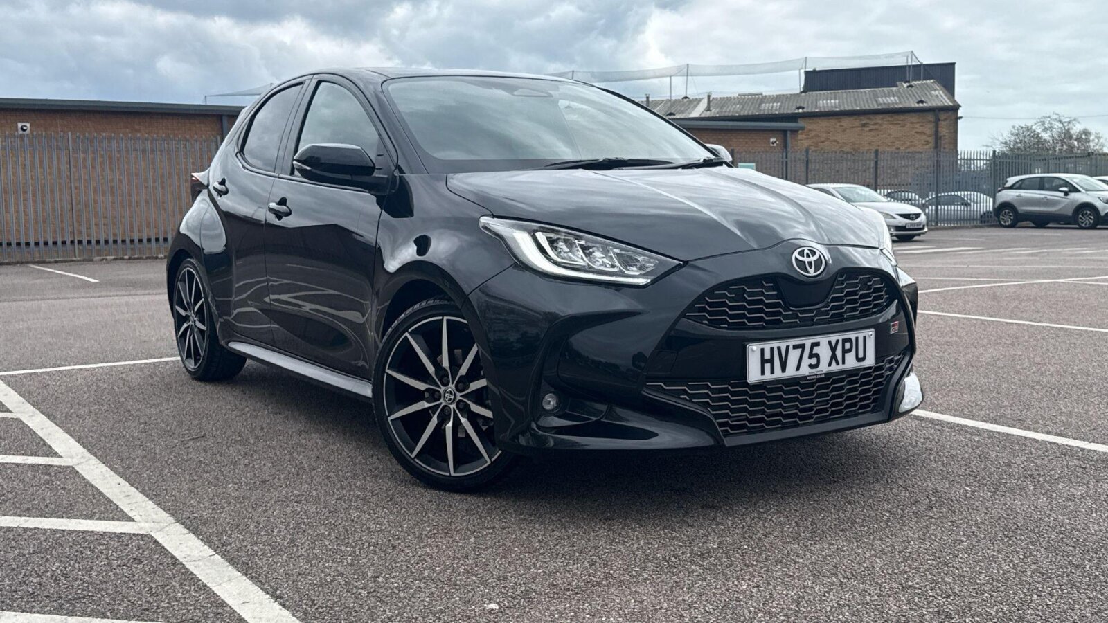 Main listing image - Toyota Yaris