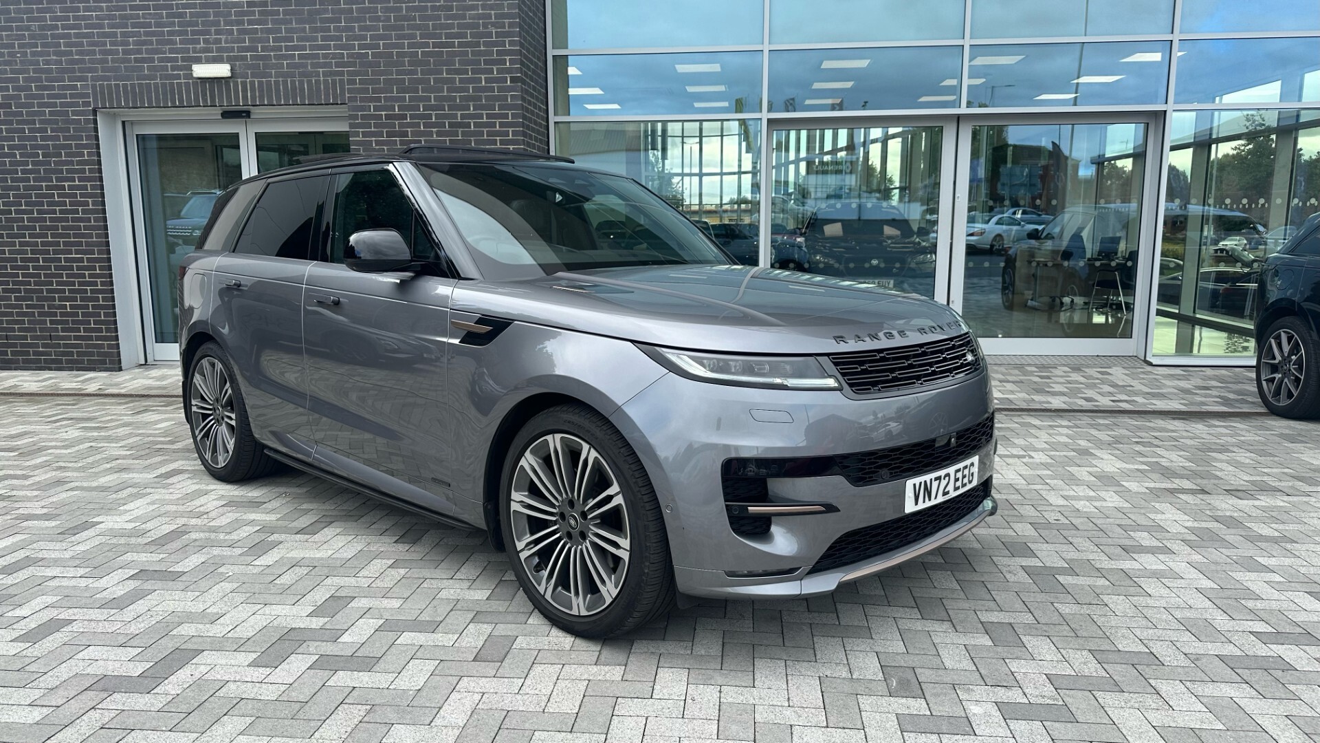 Main listing image - Land Rover Range Rover Sport