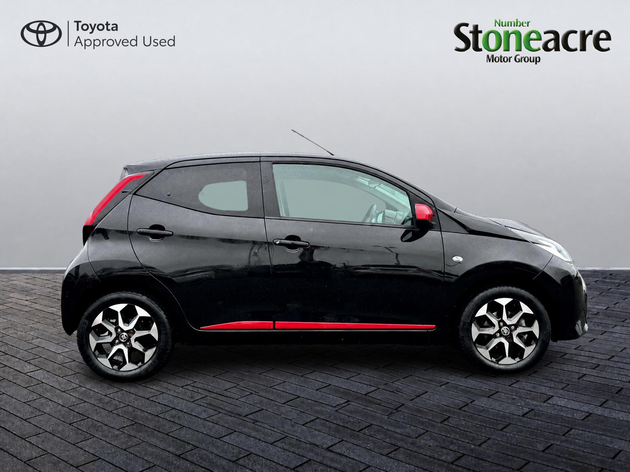 Main listing image - Toyota Aygo