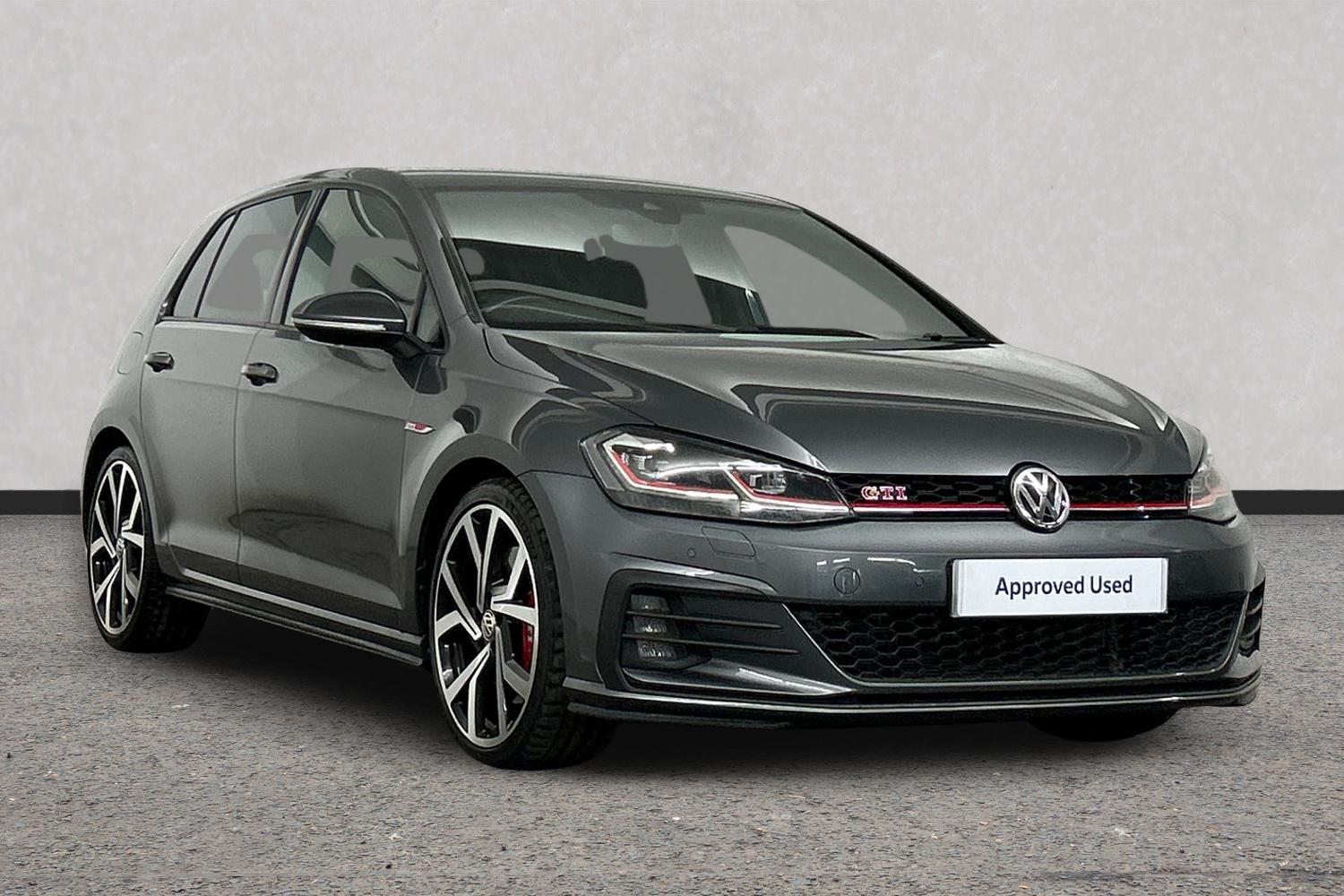 Main listing image - Volkswagen Golf