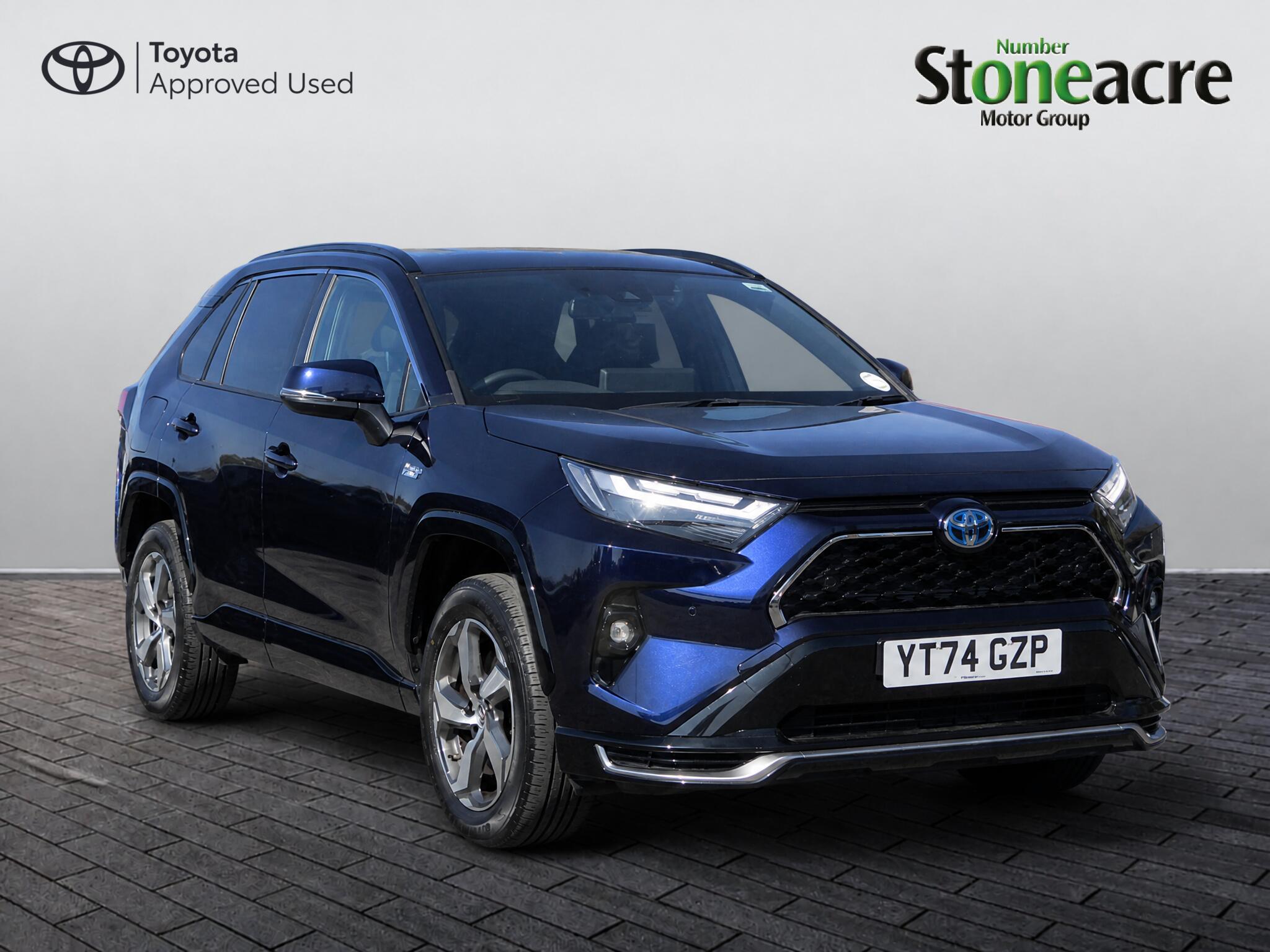 Main listing image - Toyota RAV4