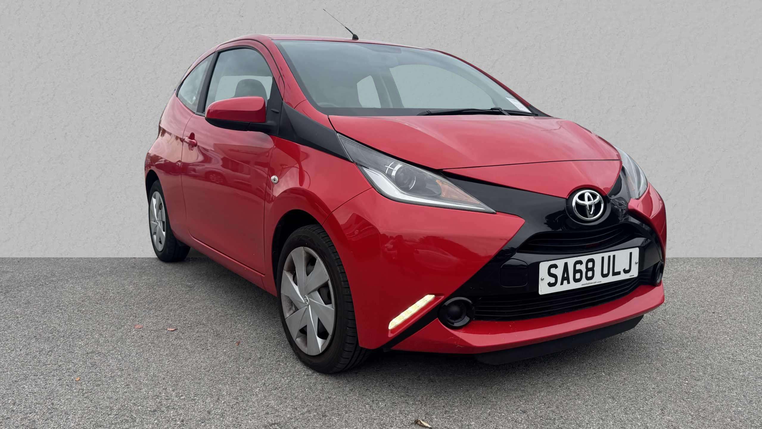 Main listing image - Toyota Aygo
