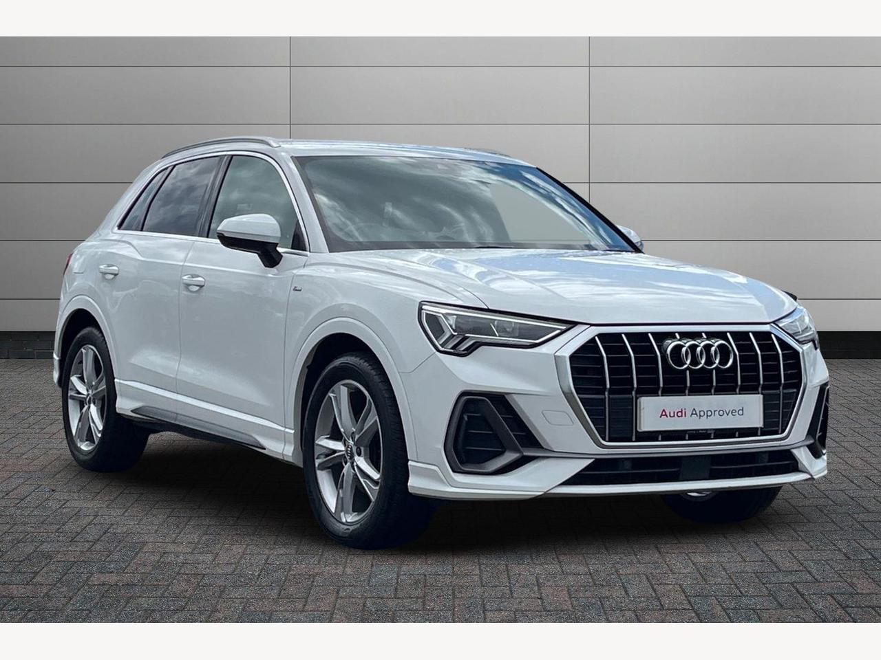 Main listing image - Audi Q3