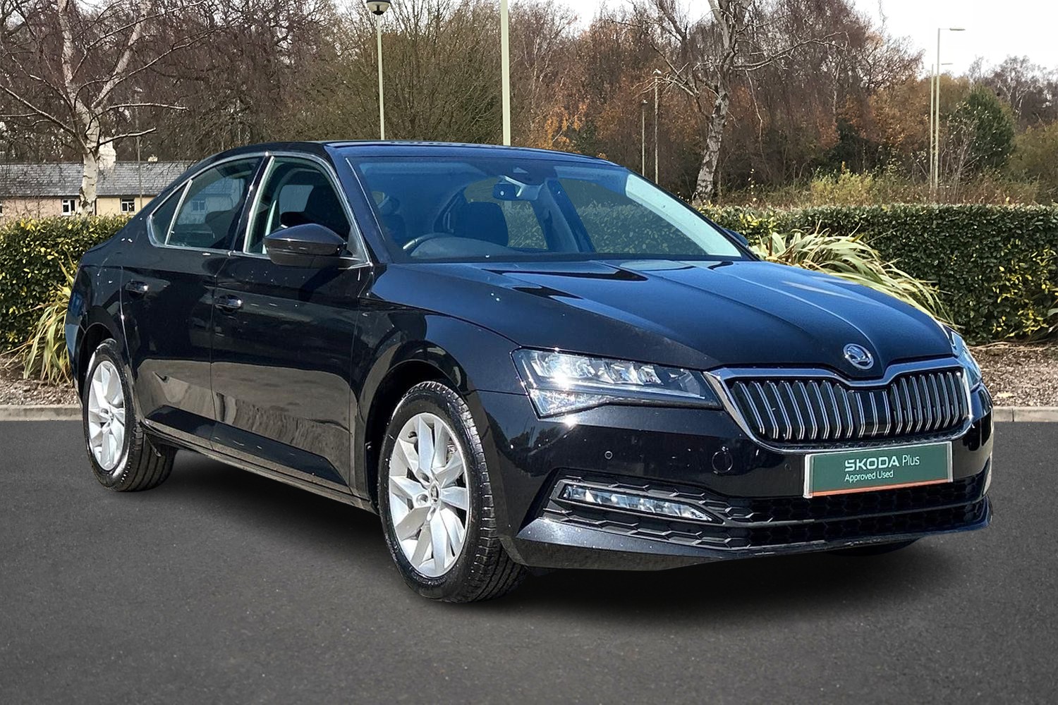 Main listing image - Skoda Superb