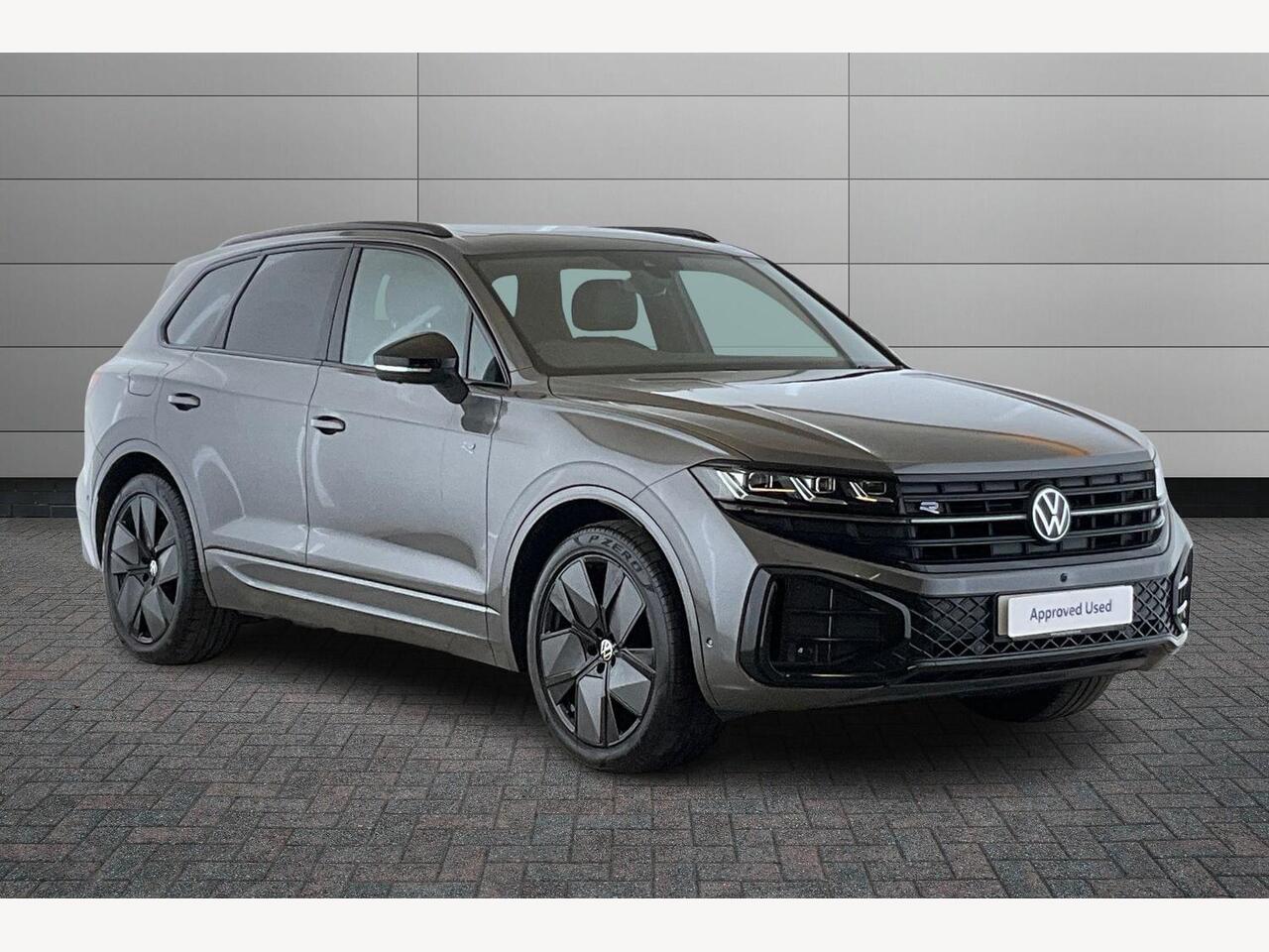 Main listing image - Volkswagen Touareg