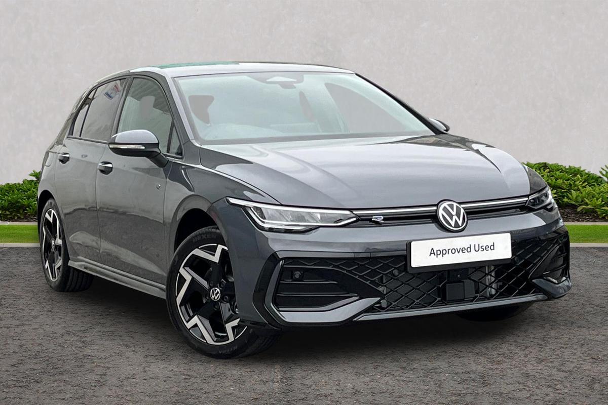 Main listing image - Volkswagen Golf