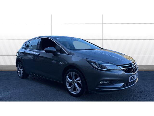 Main listing image - Vauxhall Astra