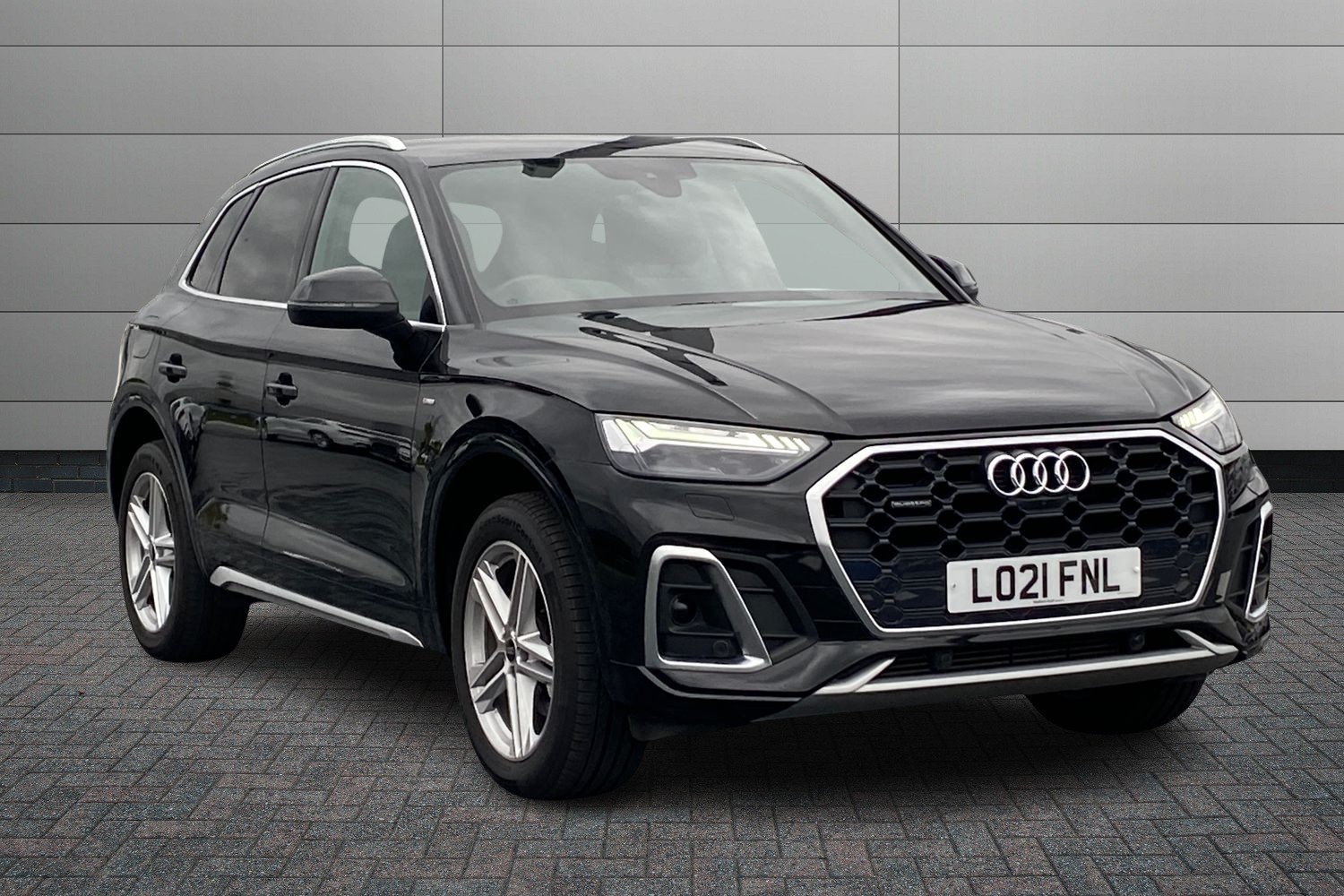 Main listing image - Audi Q5