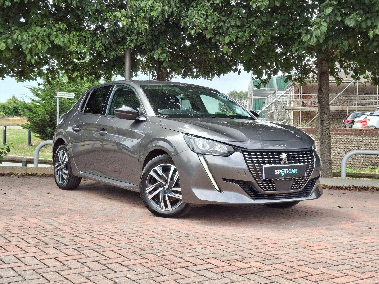 Main listing image - Peugeot 208