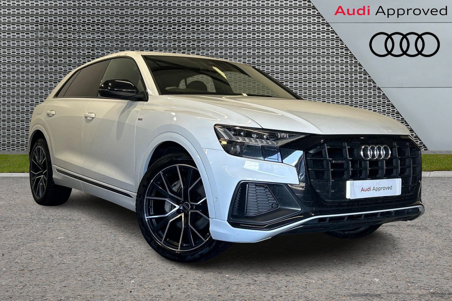 Main listing image - Audi Q8