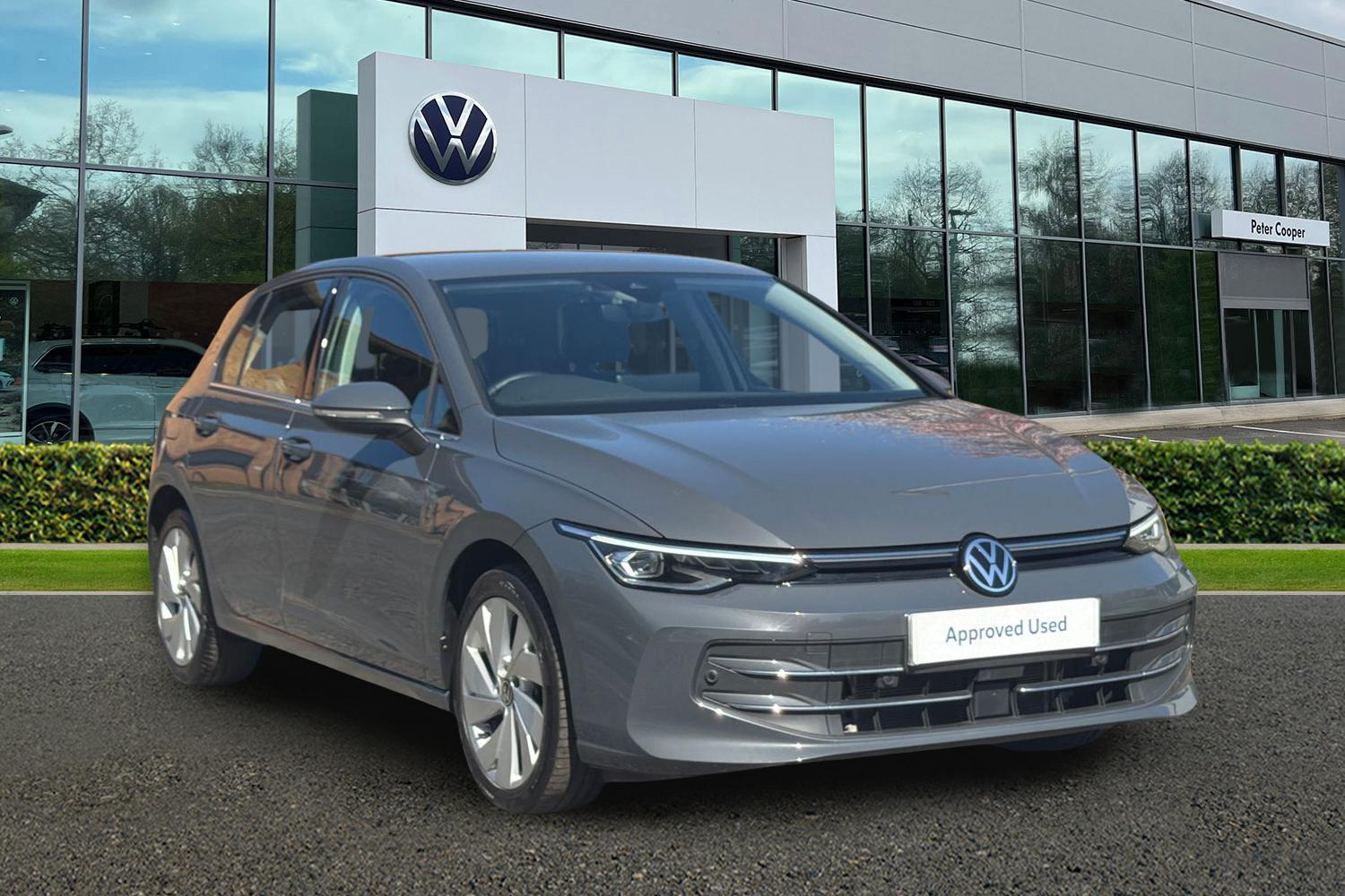 Main listing image - Volkswagen Golf