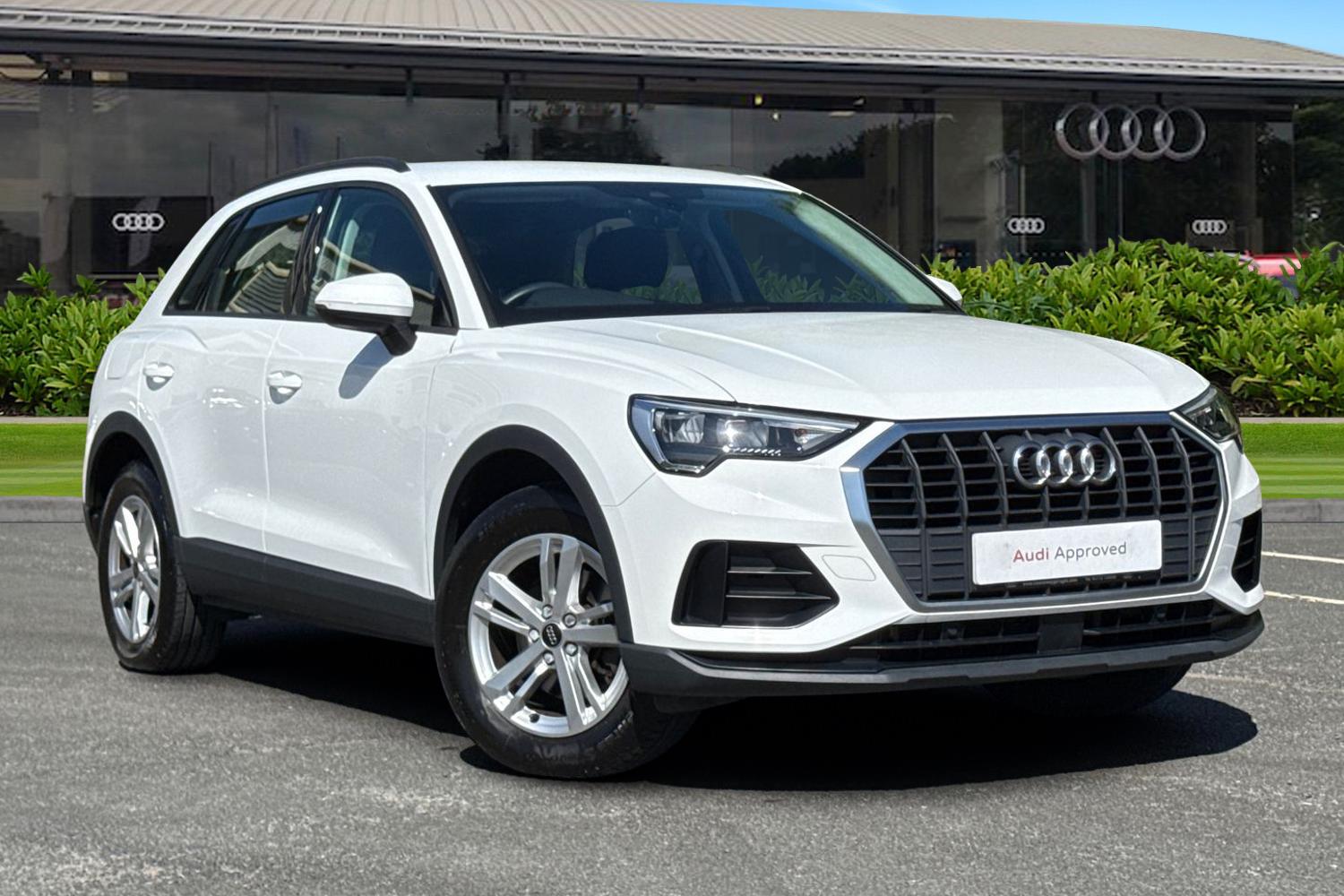 Main listing image - Audi Q3