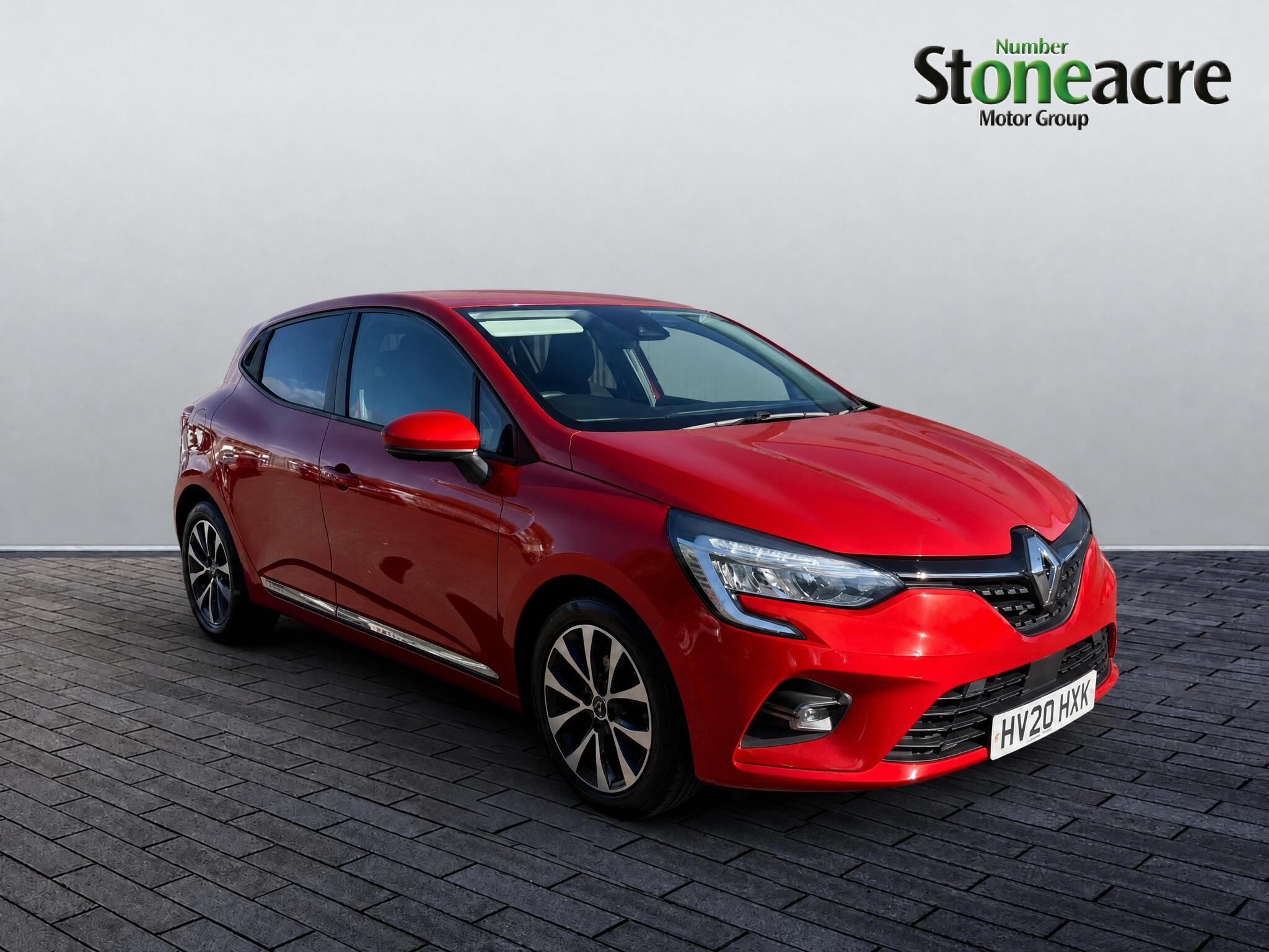 Main listing image - Renault Clio