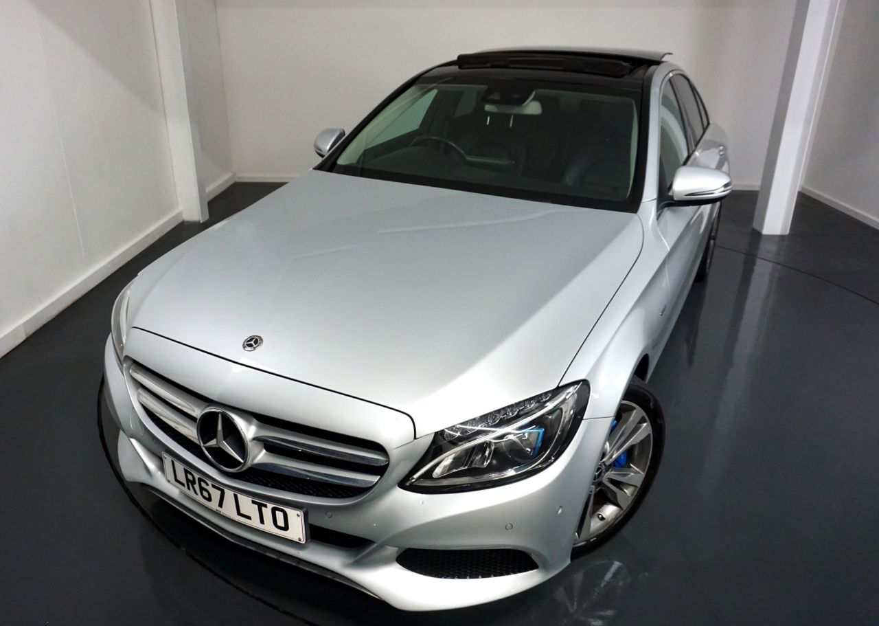 Main listing image - Mercedes-Benz C-Class