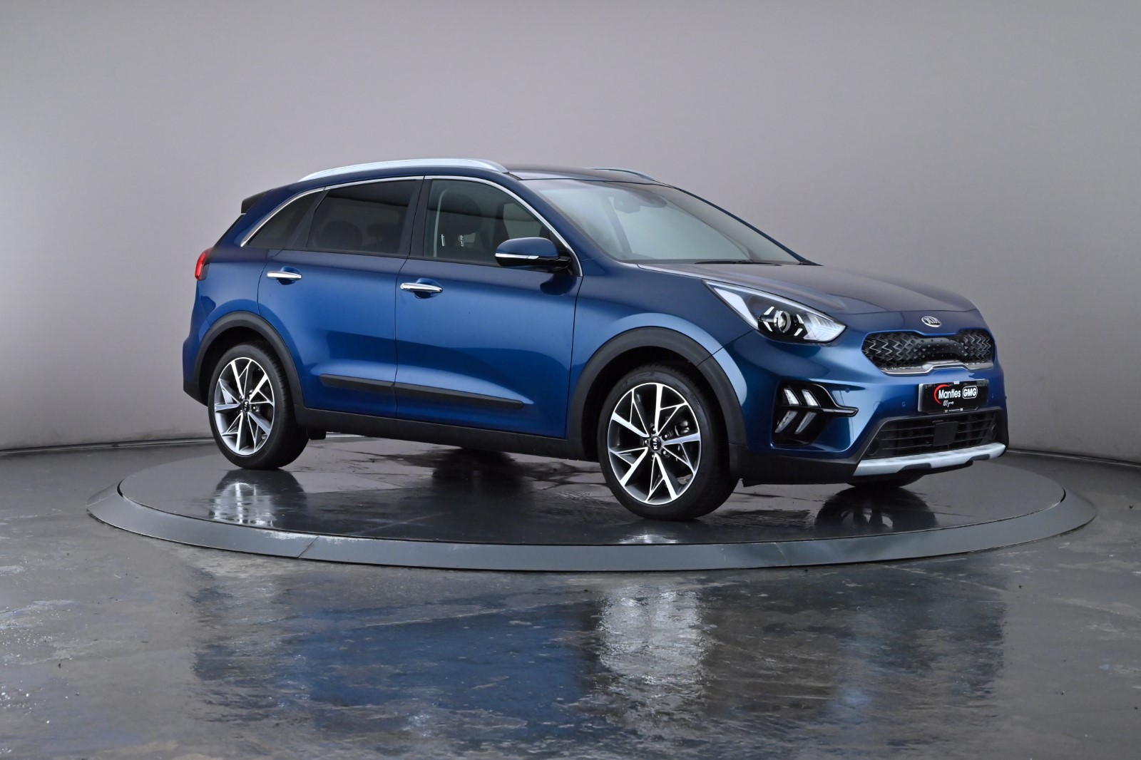 Main listing image - Kia Niro