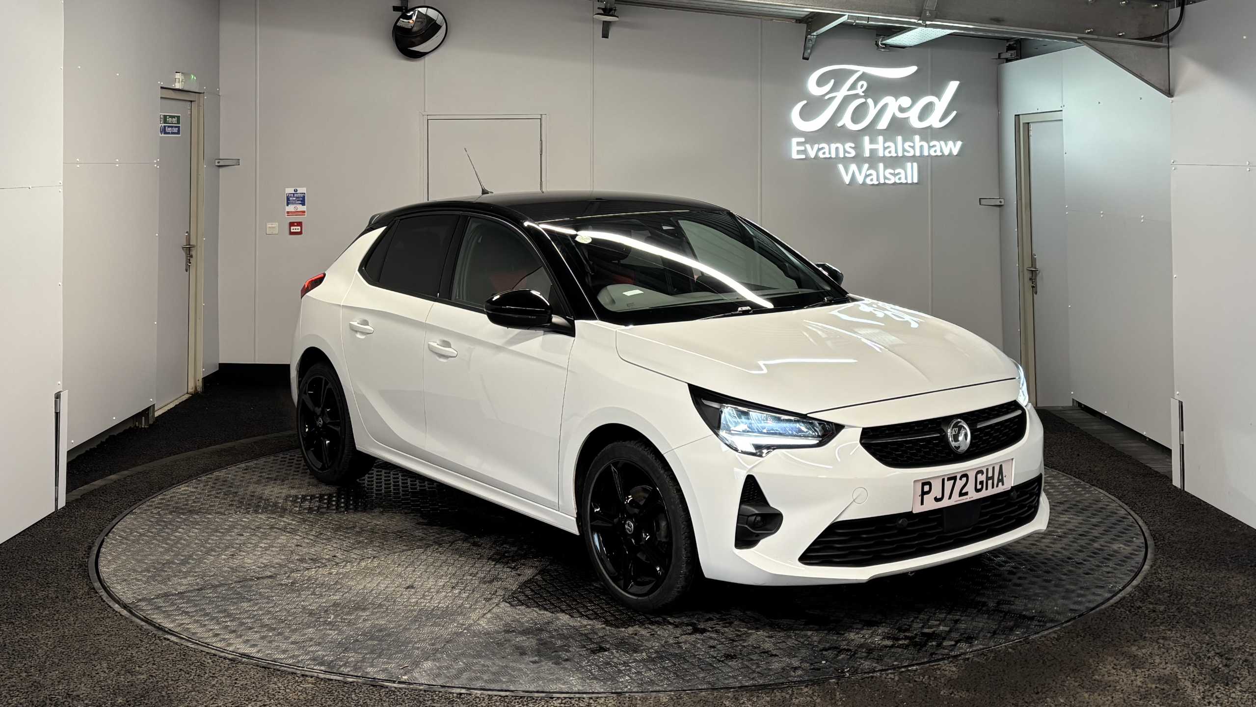 Main listing image - Vauxhall Corsa