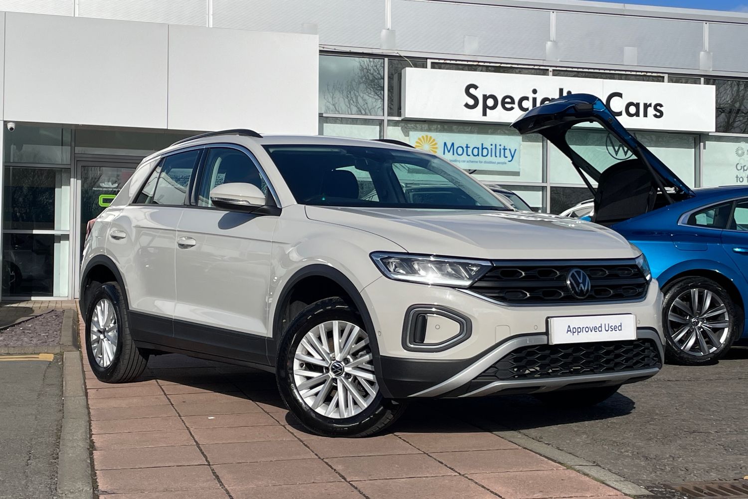 Main listing image - Volkswagen T-Roc