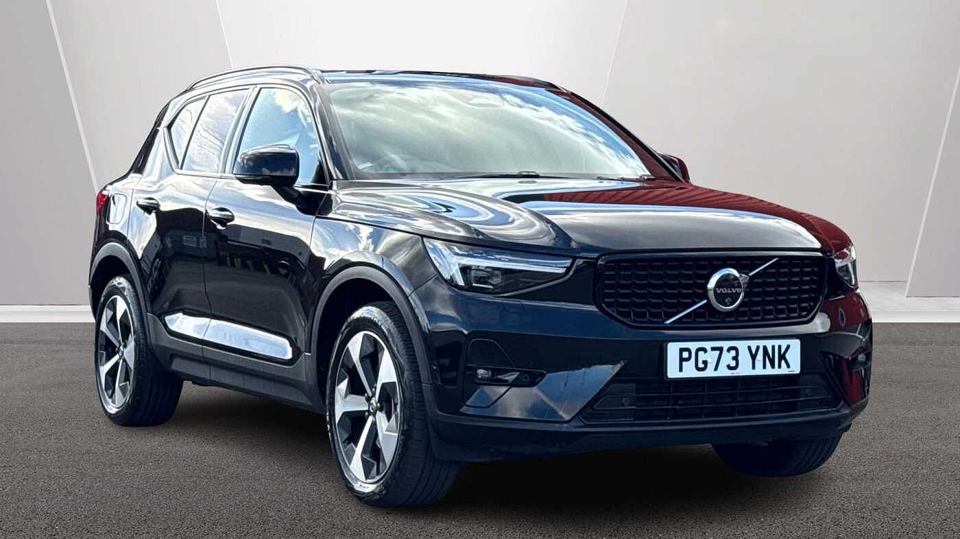 Main listing image - Volvo XC40