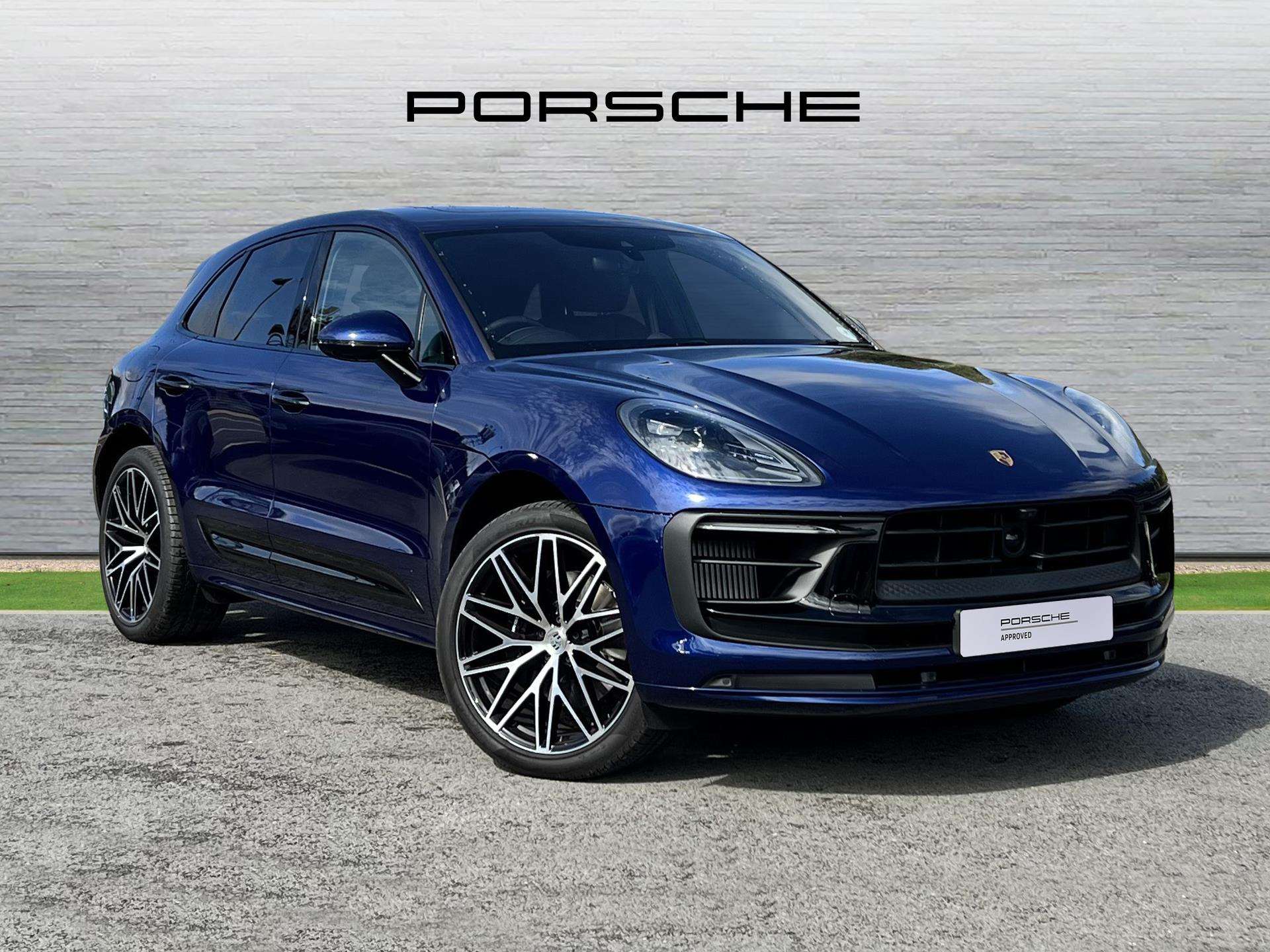 Main listing image - Porsche Macan