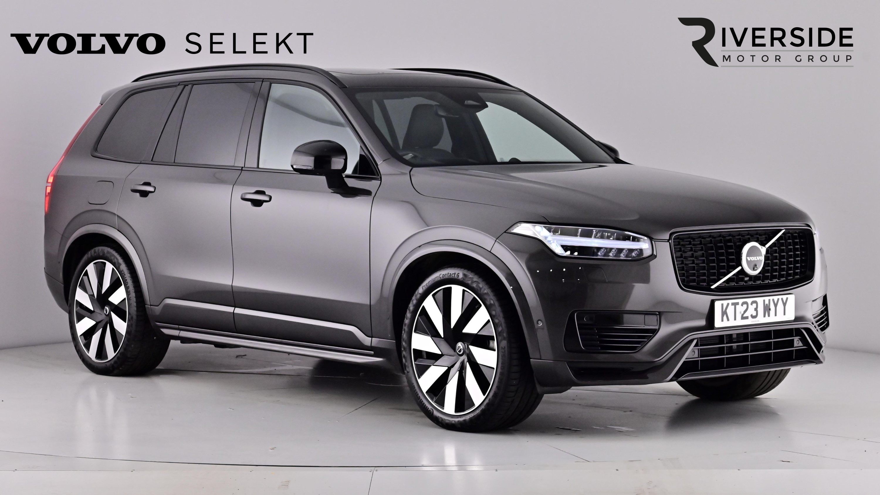 Main listing image - Volvo XC90