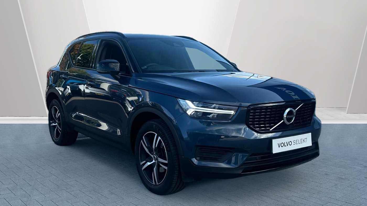 Main listing image - Volvo XC40