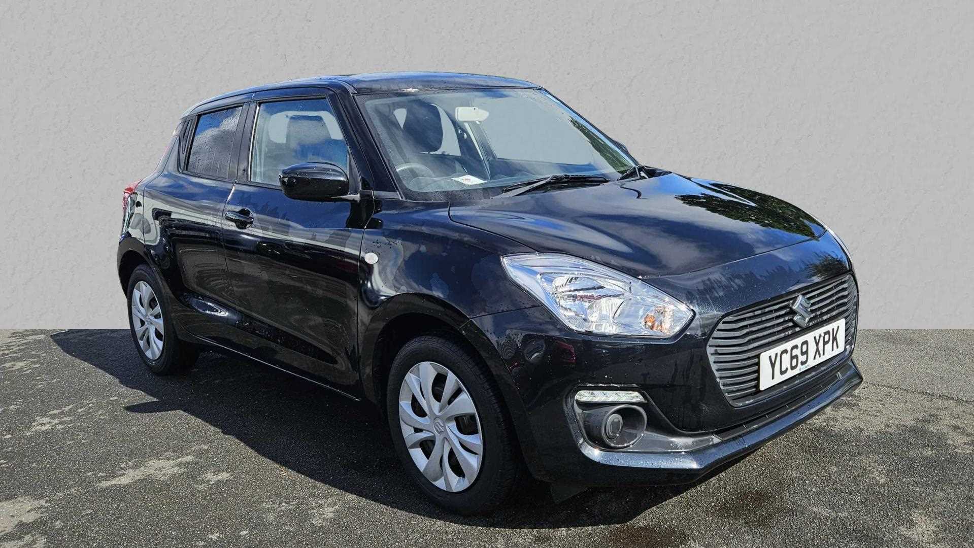 Main listing image - Suzuki Swift