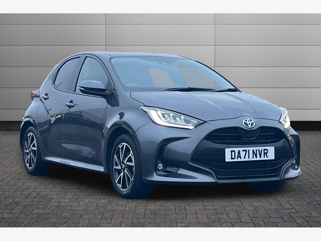 Main listing image - Toyota Yaris