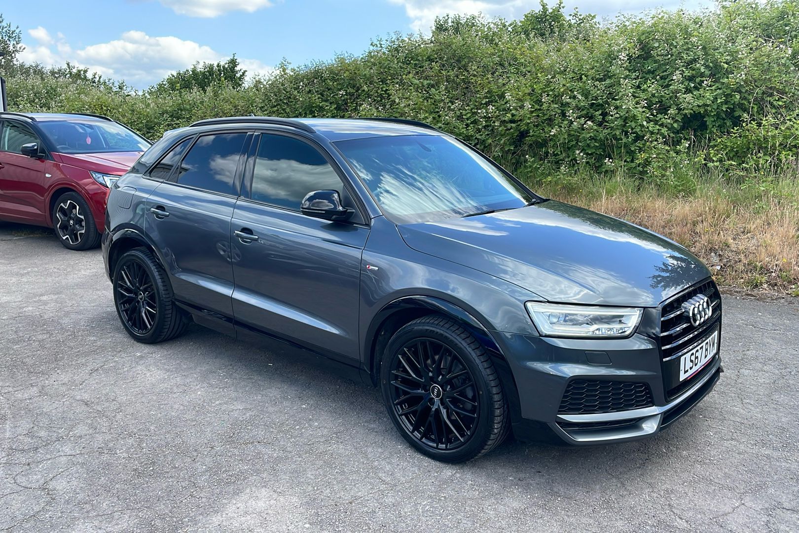 Main listing image - Audi Q3