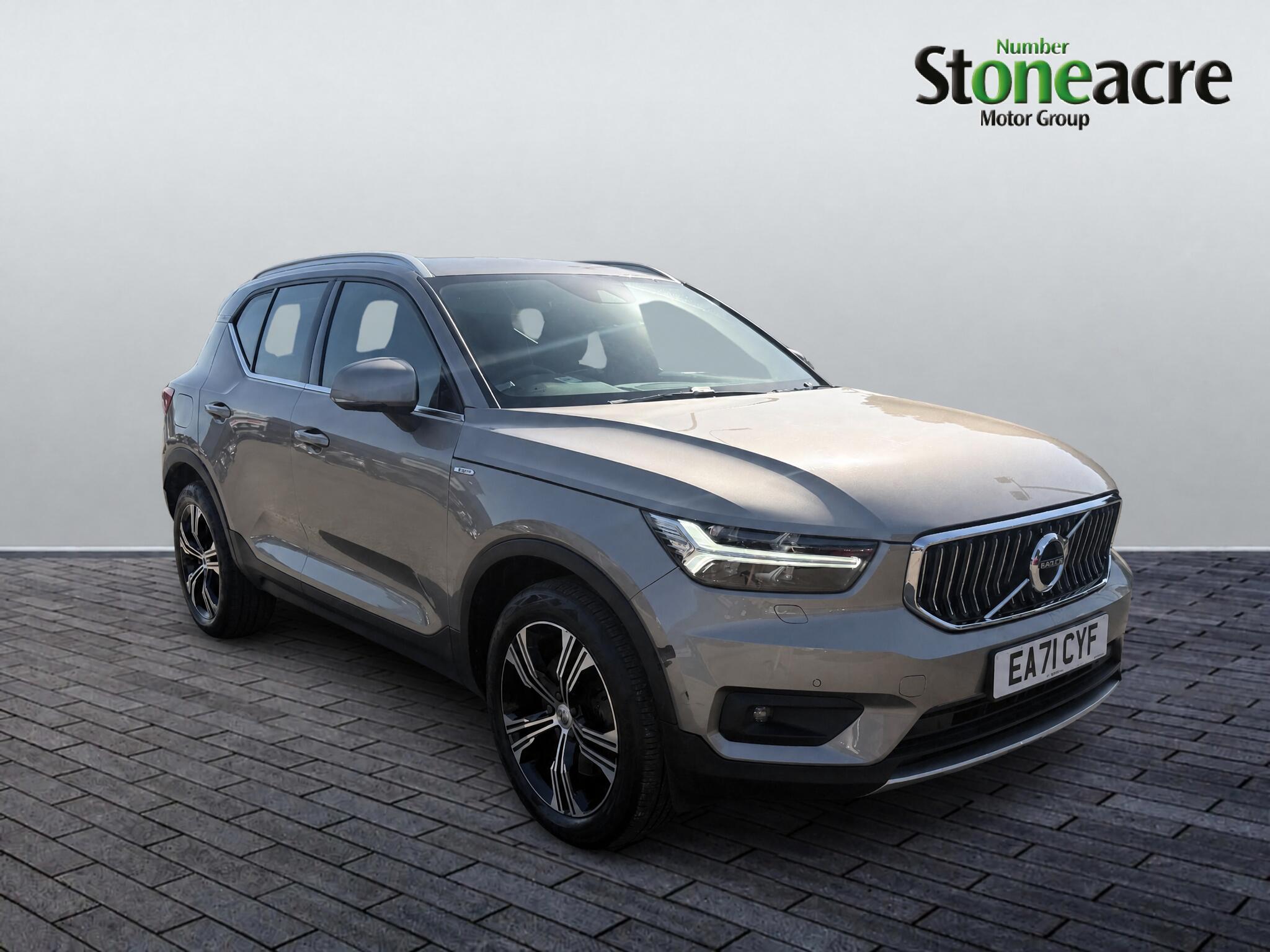 Main listing image - Volvo XC40