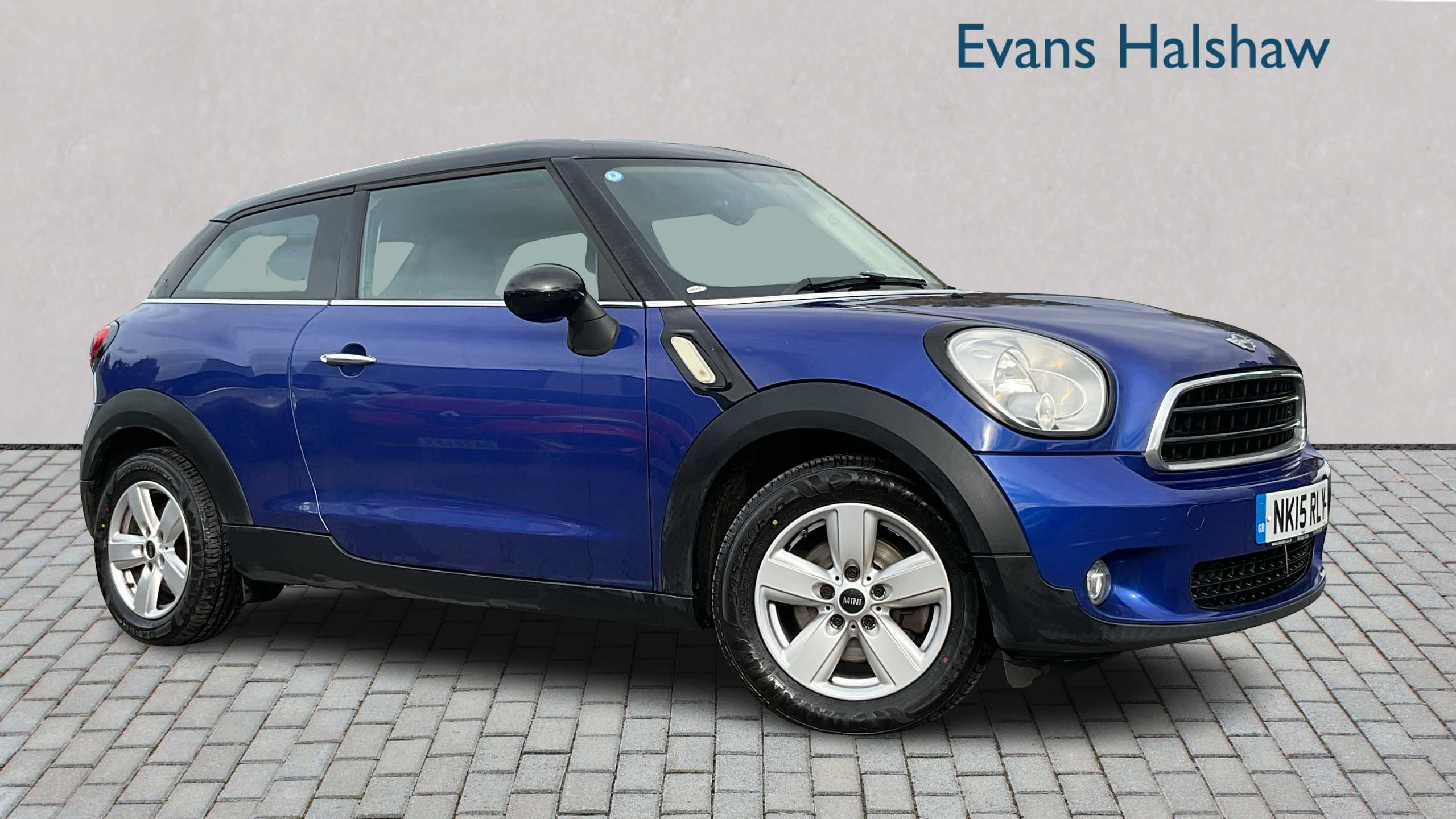 Main listing image - MINI Paceman
