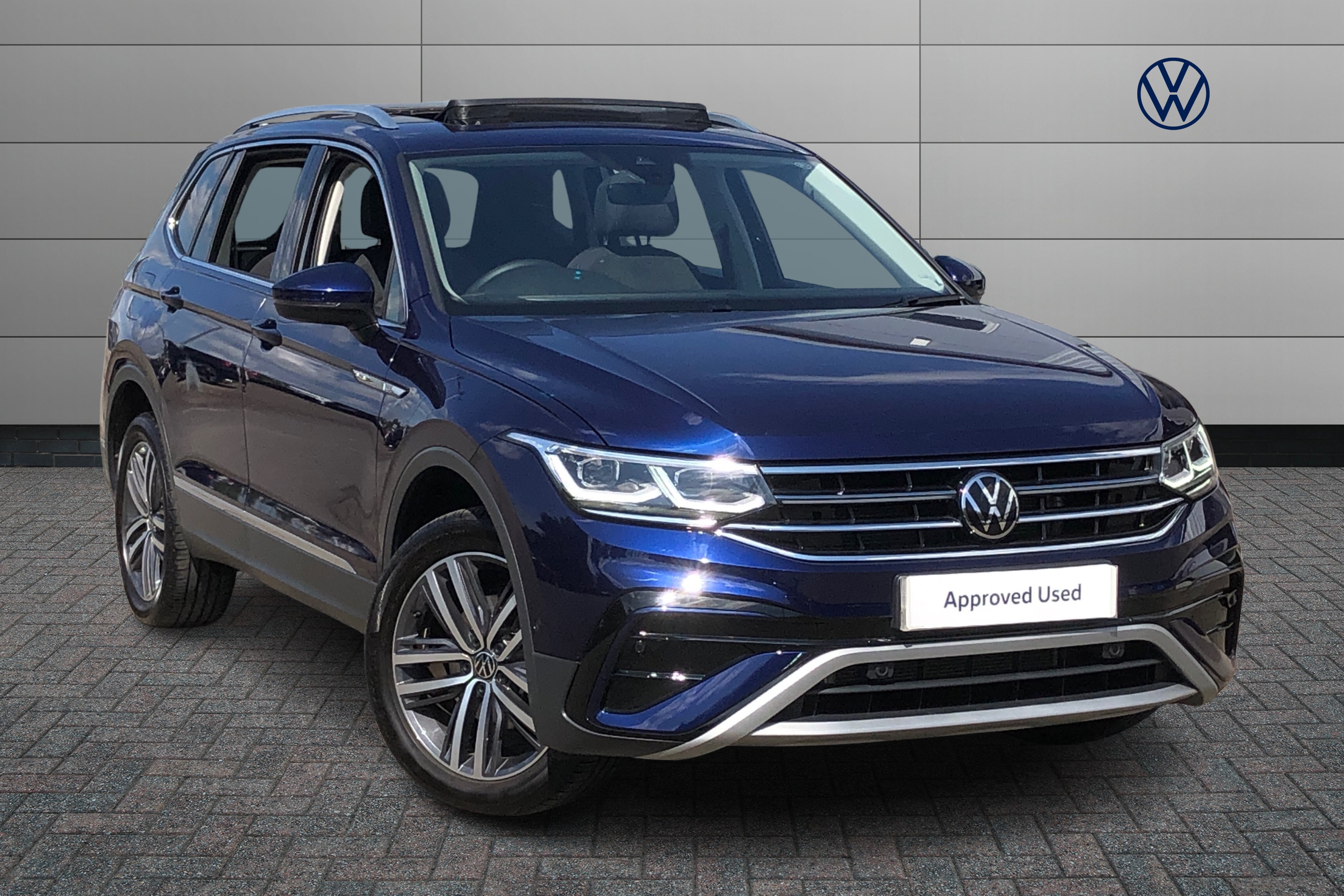 Main listing image - Volkswagen Tiguan Allspace