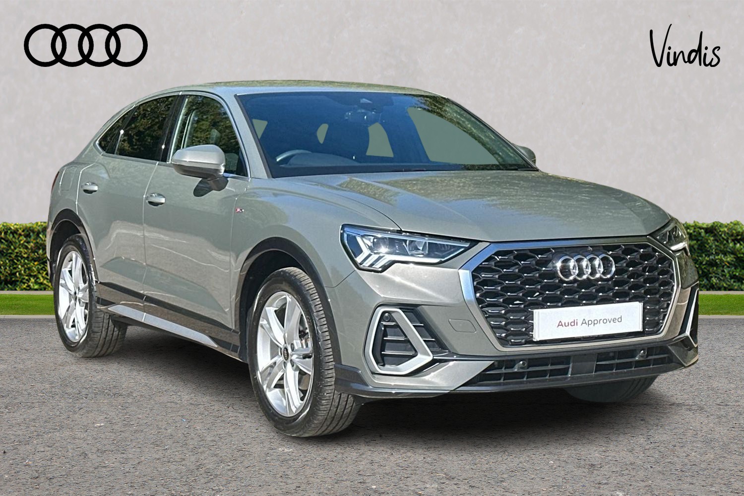 Main listing image - Audi Q3