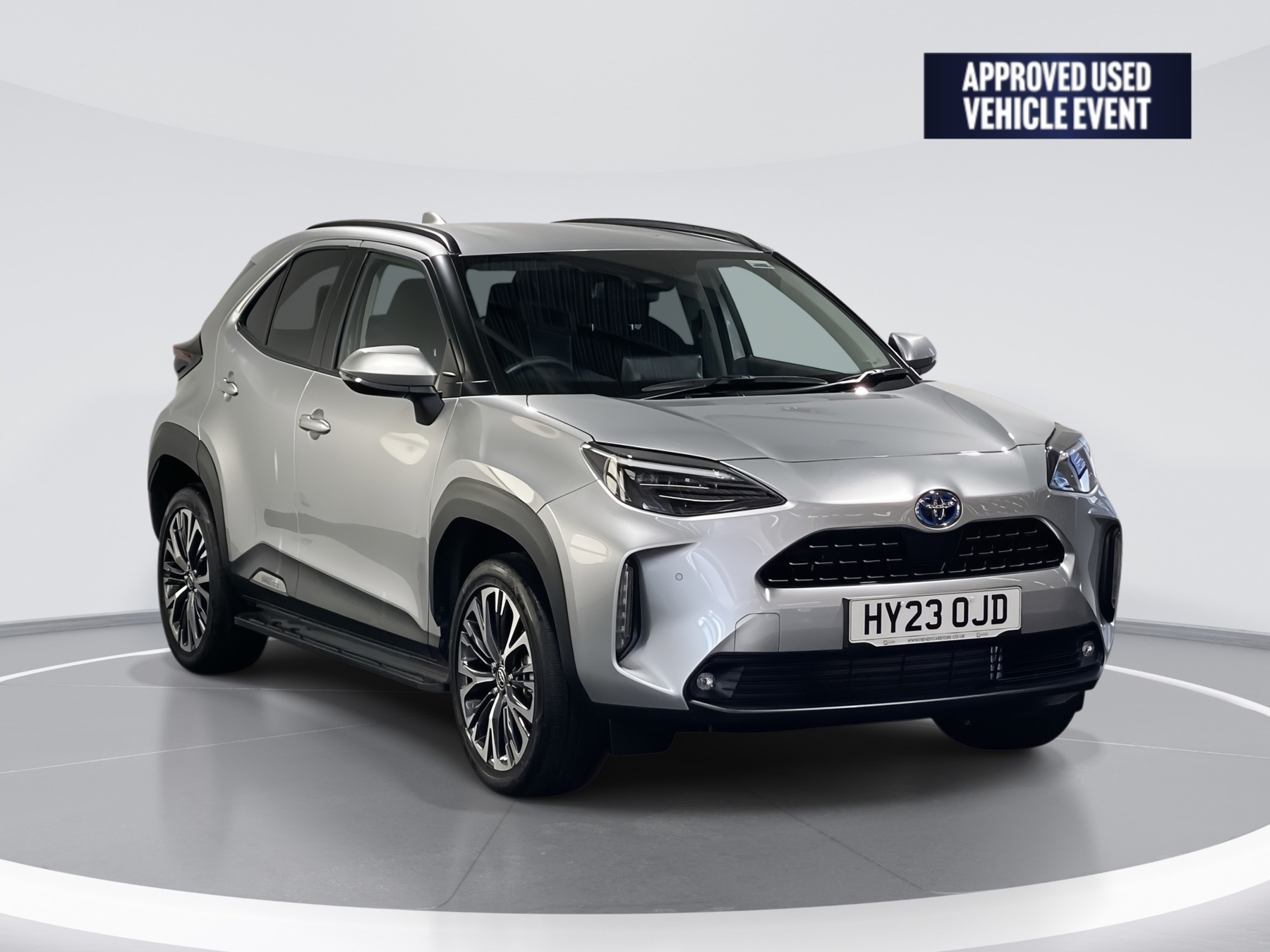 Main listing image - Toyota Yaris Cross