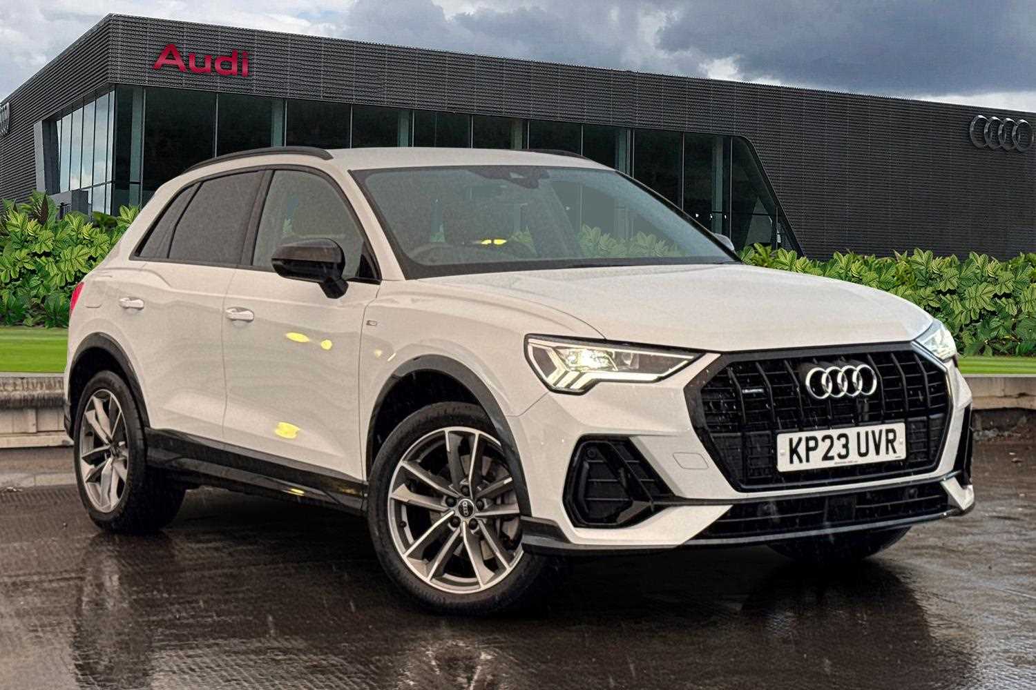 Main listing image - Audi Q3