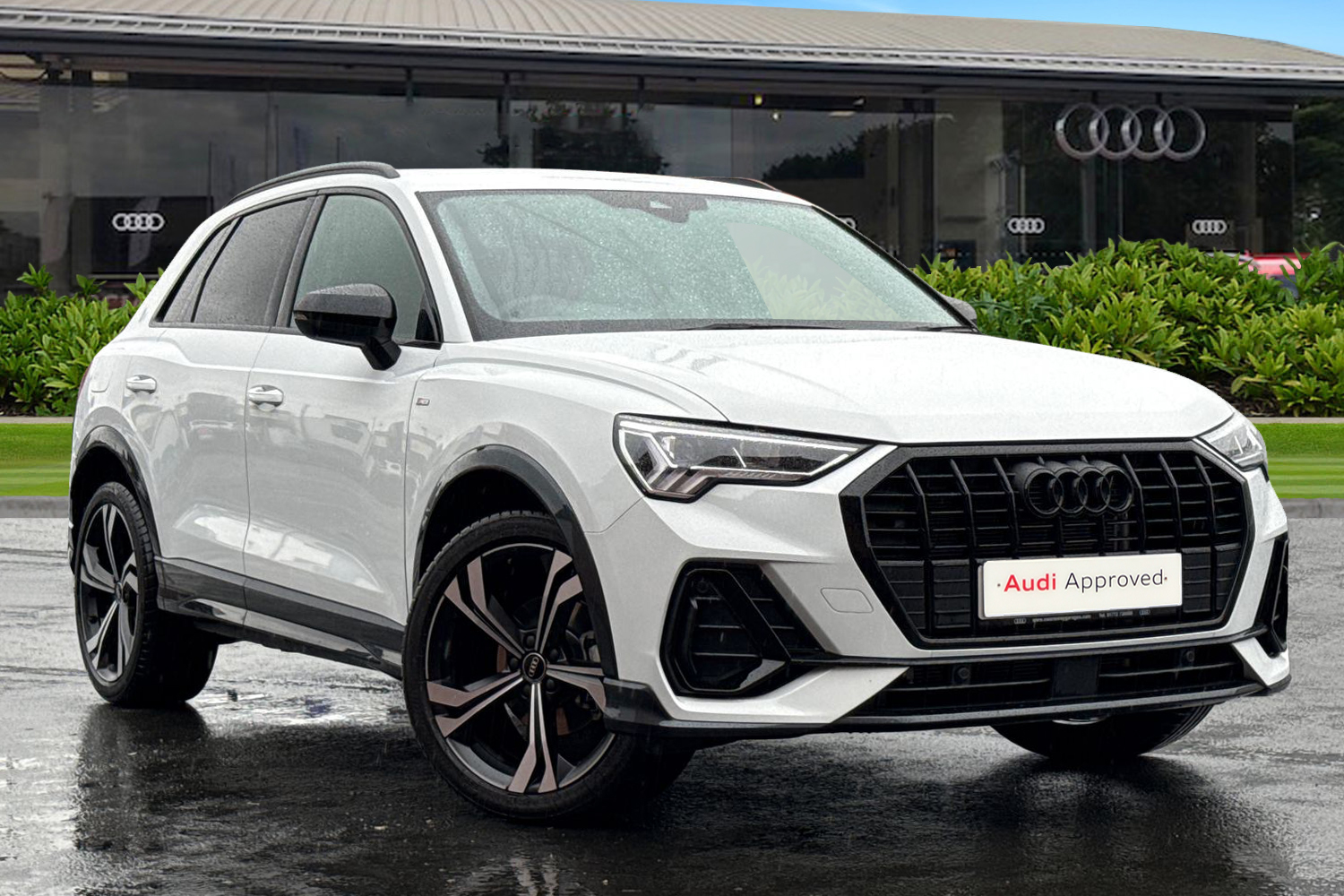 Main listing image - Audi Q3