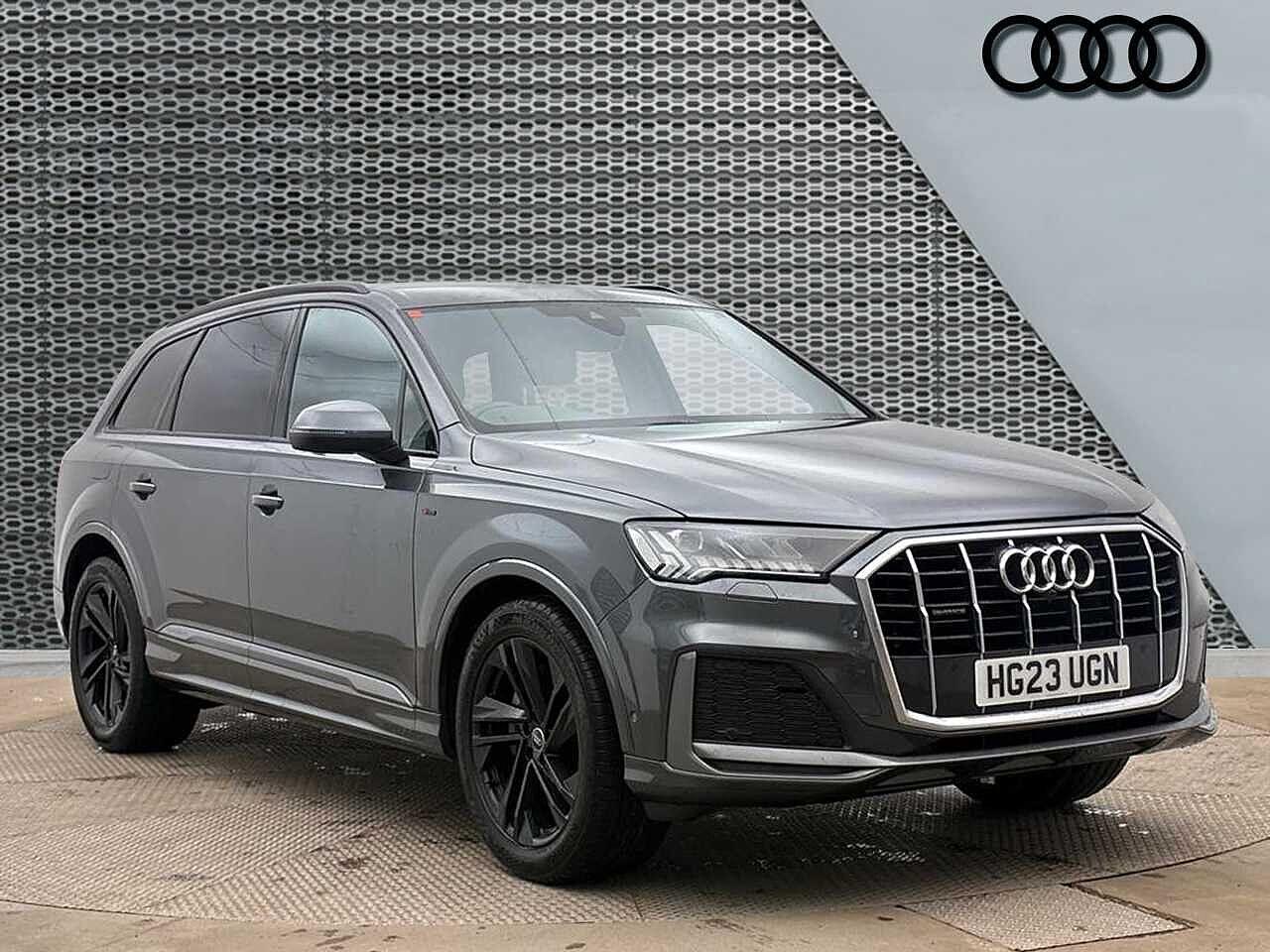 Main listing image - Audi Q7