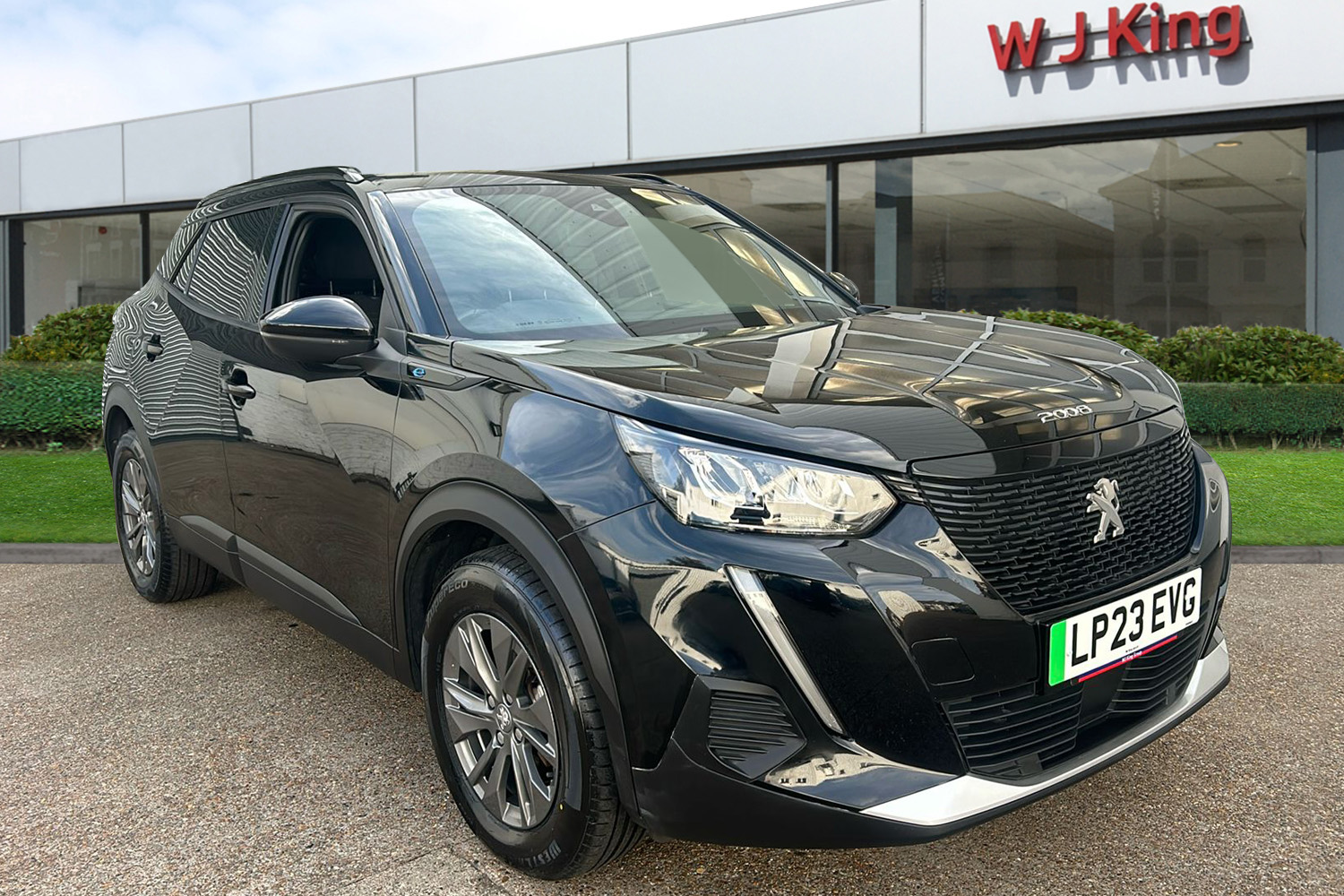 Main listing image - Peugeot 2008