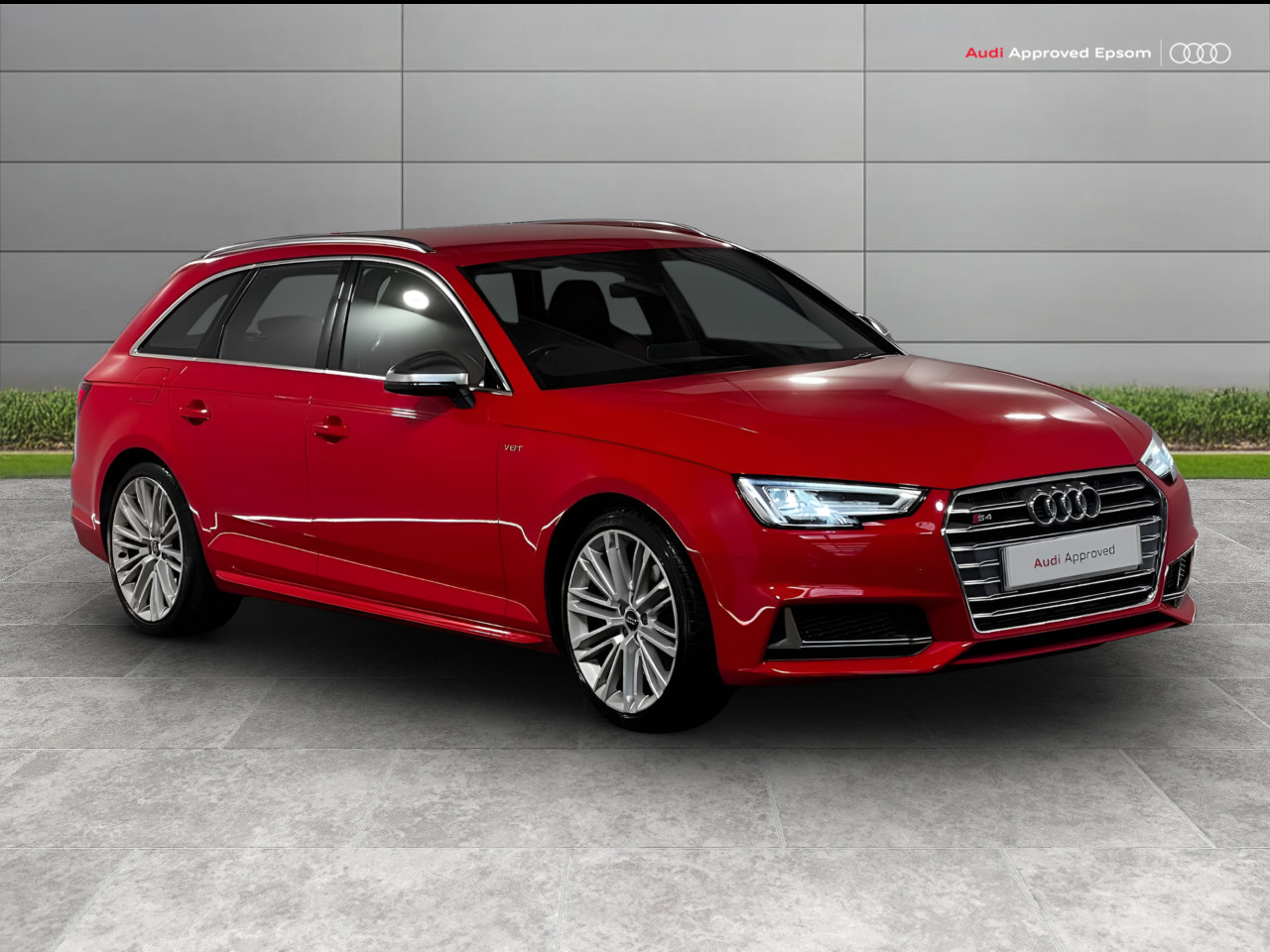 Main listing image - Audi S4