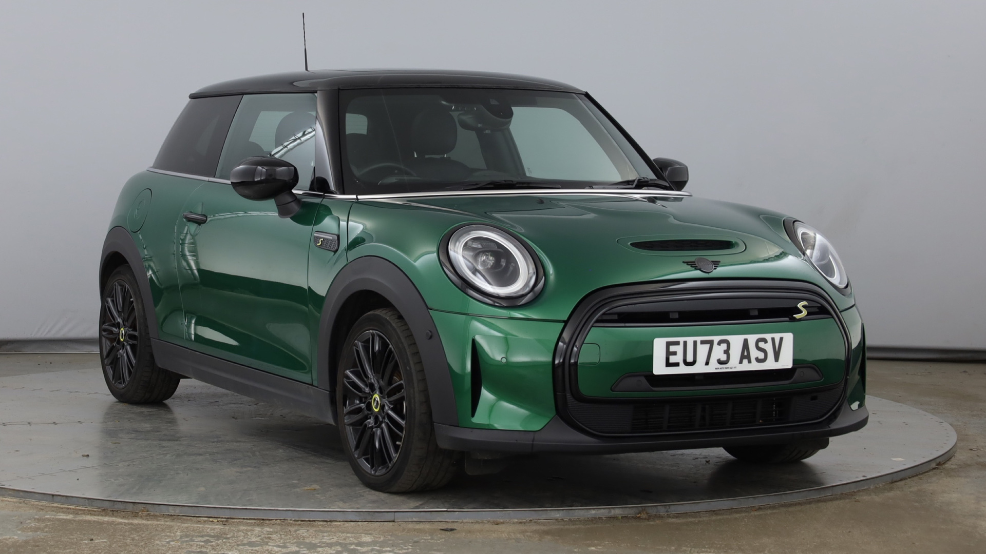 Main listing image - MINI Electric