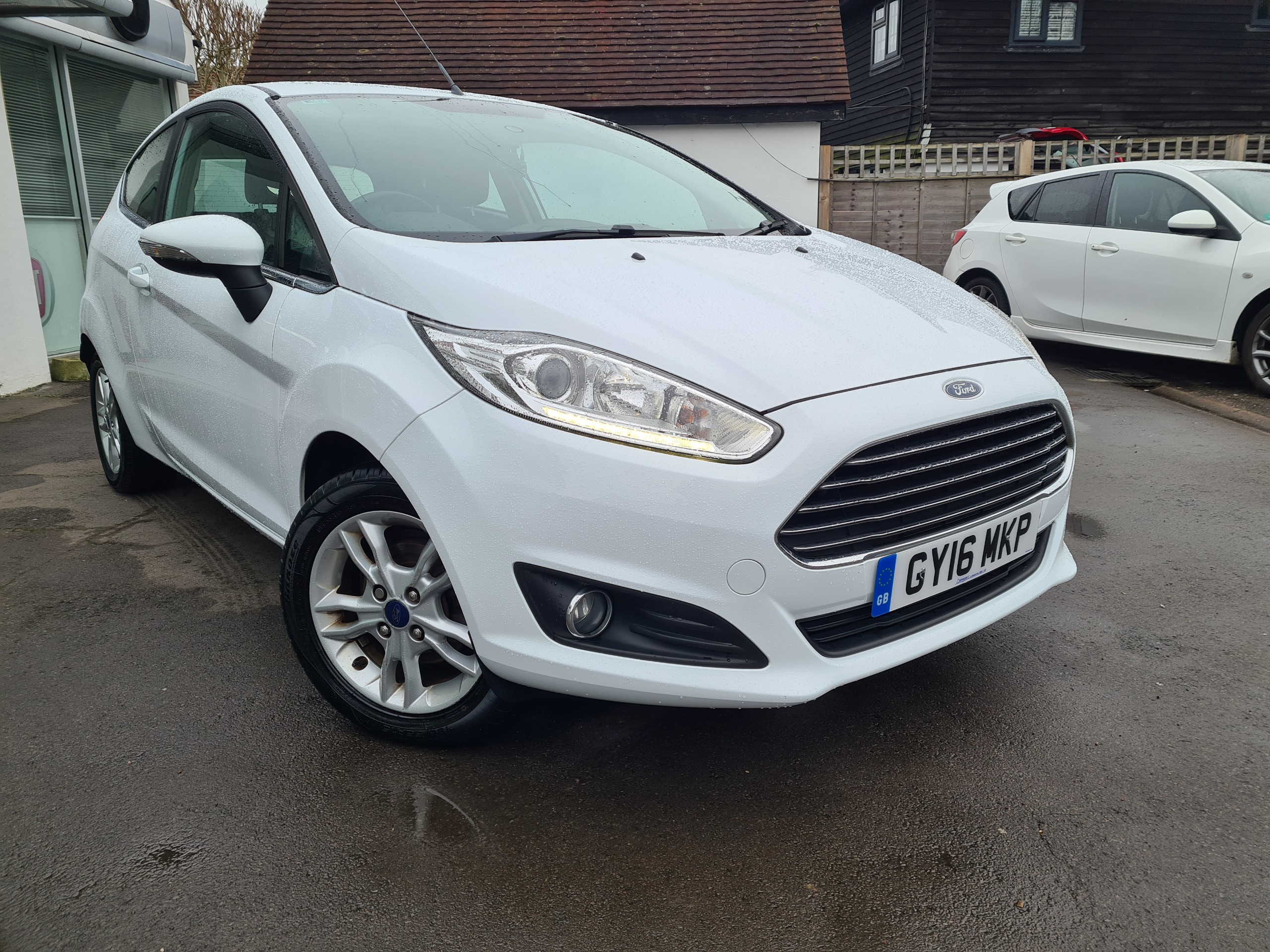 Main listing image - Ford Fiesta